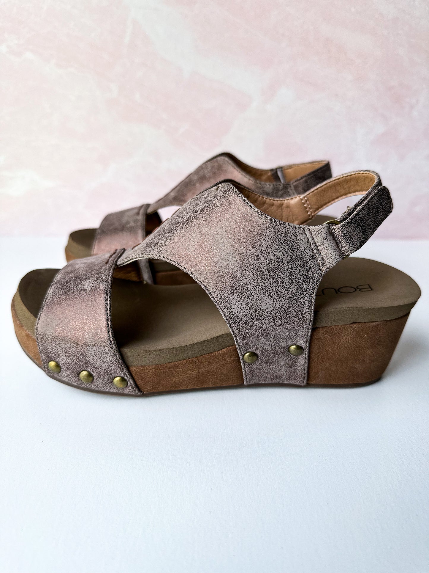 Corky's Refreshing Wedge - Bronze