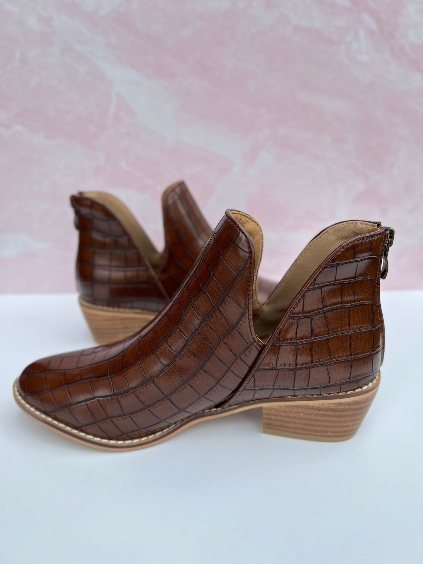 Corky's Vanish Wedge - Brown Croco