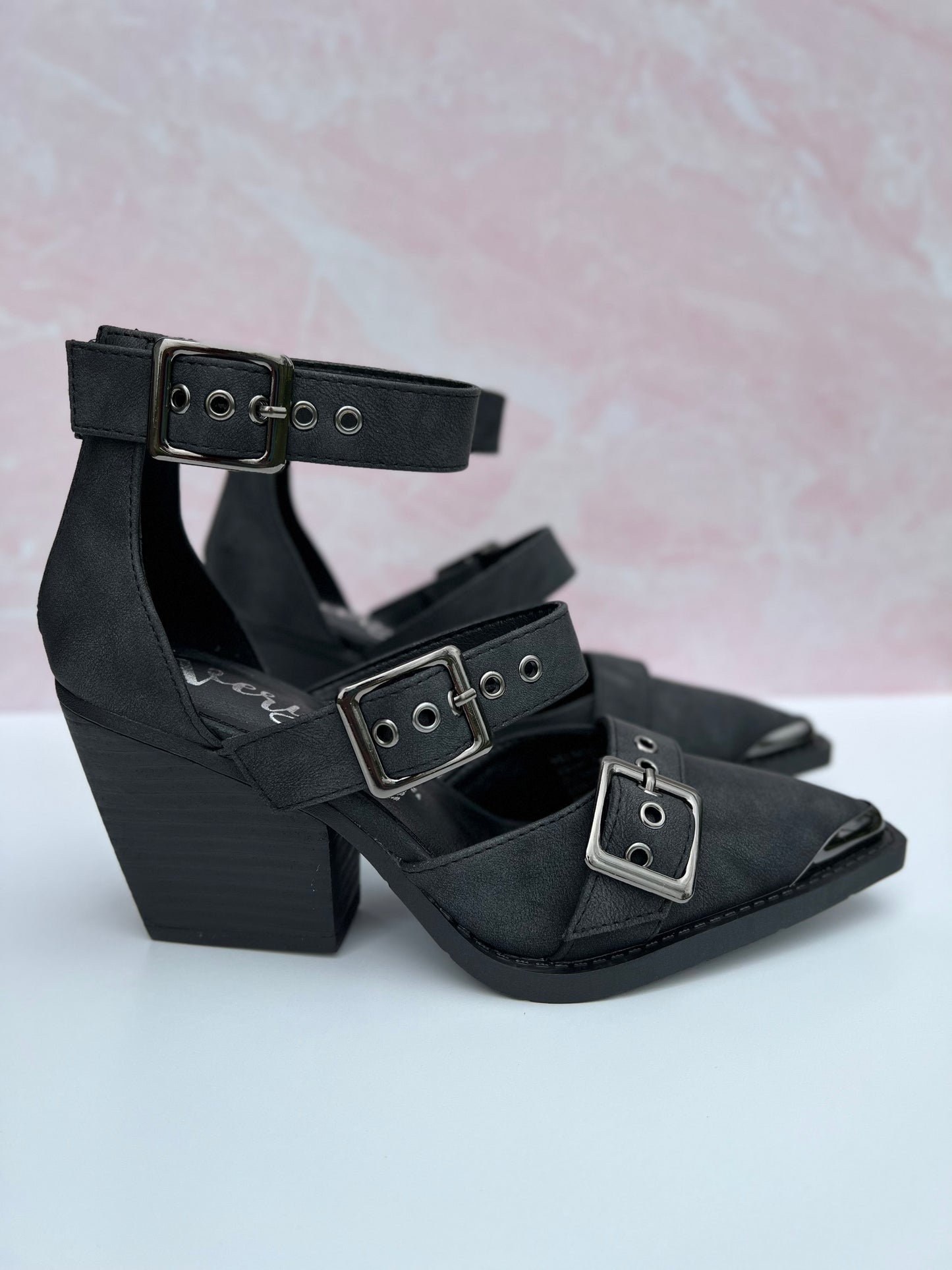 Very G Irina Wedge - Black