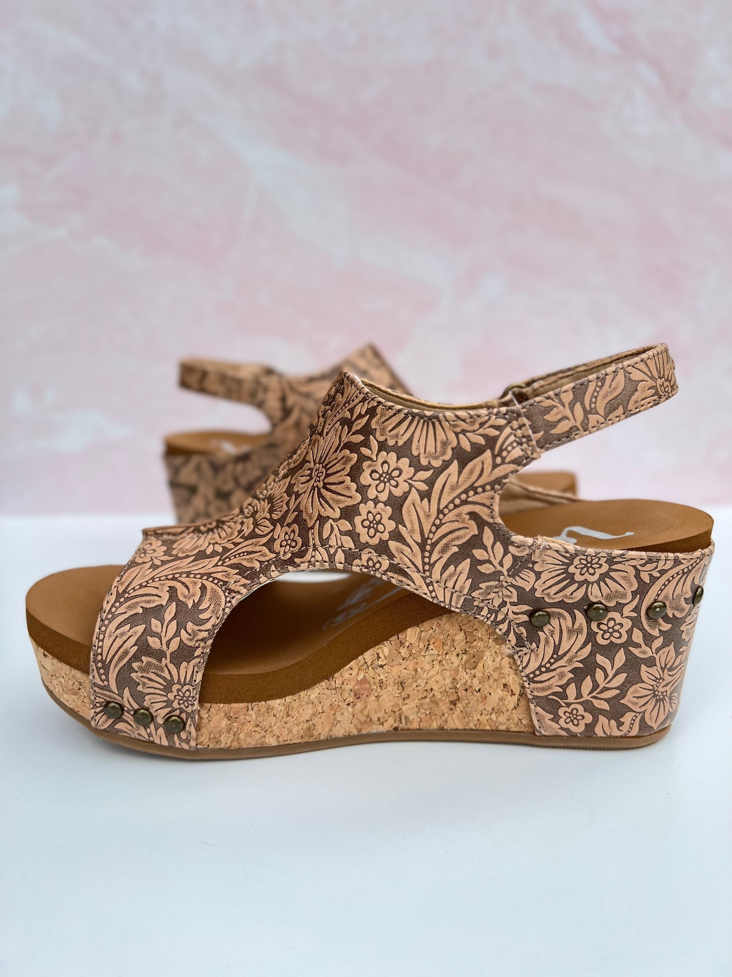 Very G Liberty Tooled Wedge - Nude