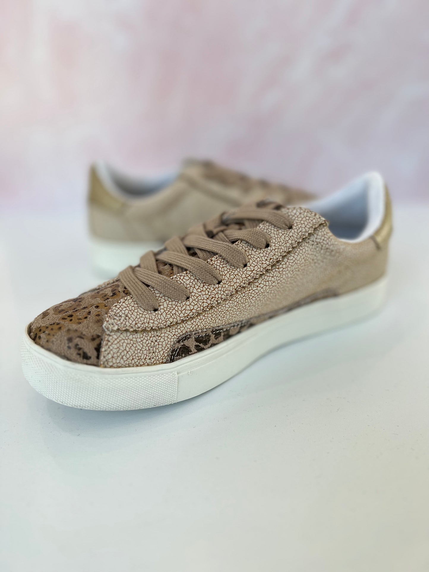 Very G Samuel Sneaker - Taupe