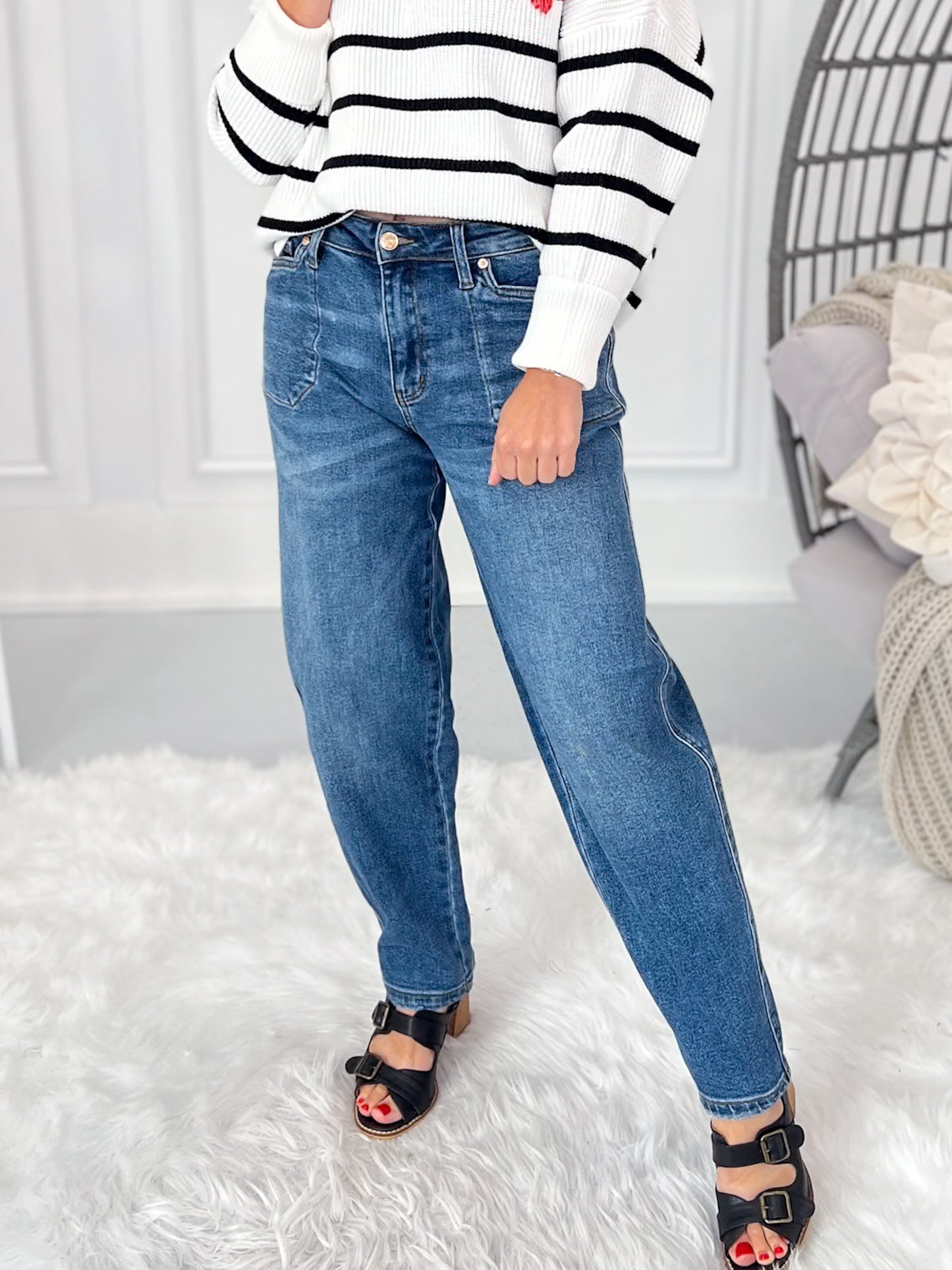 On A Roll - Judy Blue Soft Barrel Leg Jean