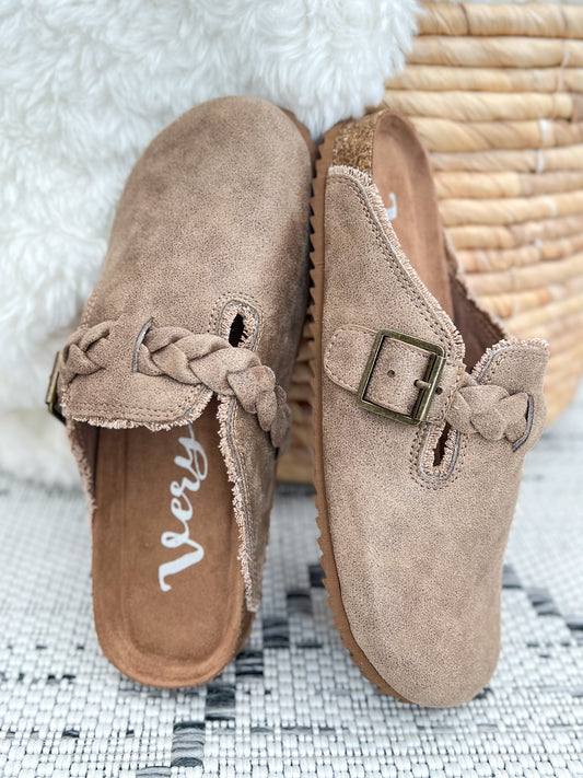 Very G Iris 3 Clog - Beige