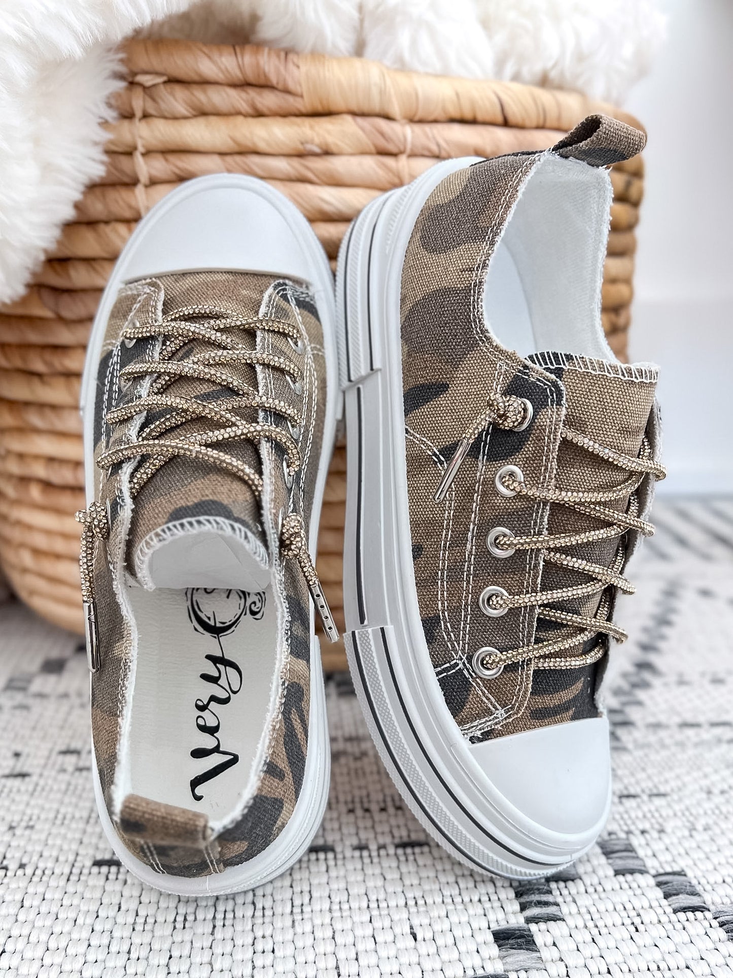 Very G Aman Sneaker - Camo