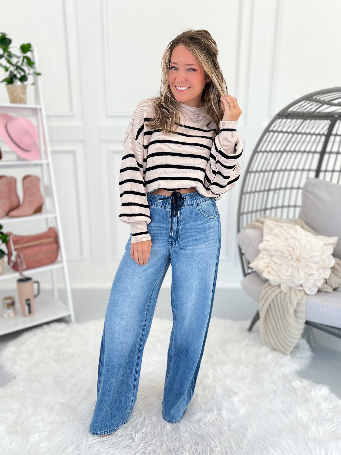 Free Flow - Judy Blue Featherweight Chambray Wilhelmina Elastic Waist Jean