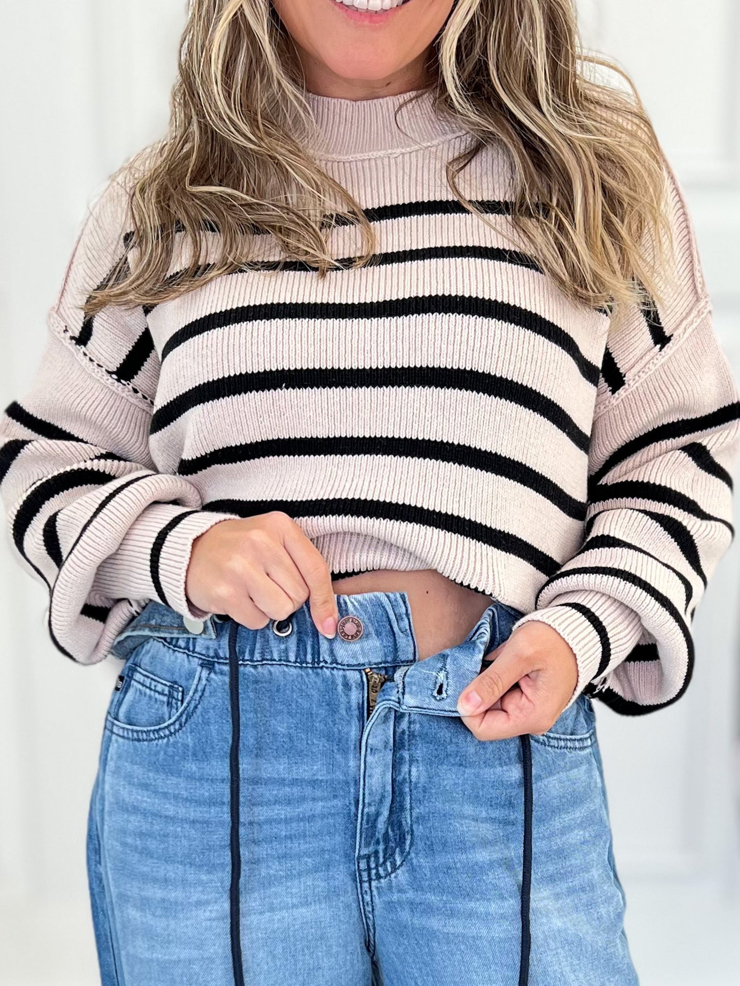 Free Flow - Judy Blue Featherweight Chambray Wilhelmina Elastic Waist Jean