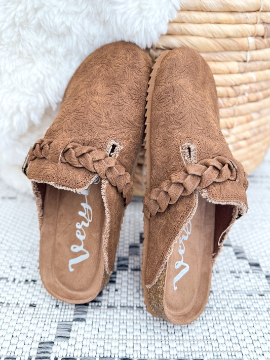 Very G Iris Tooled Clog - Tan