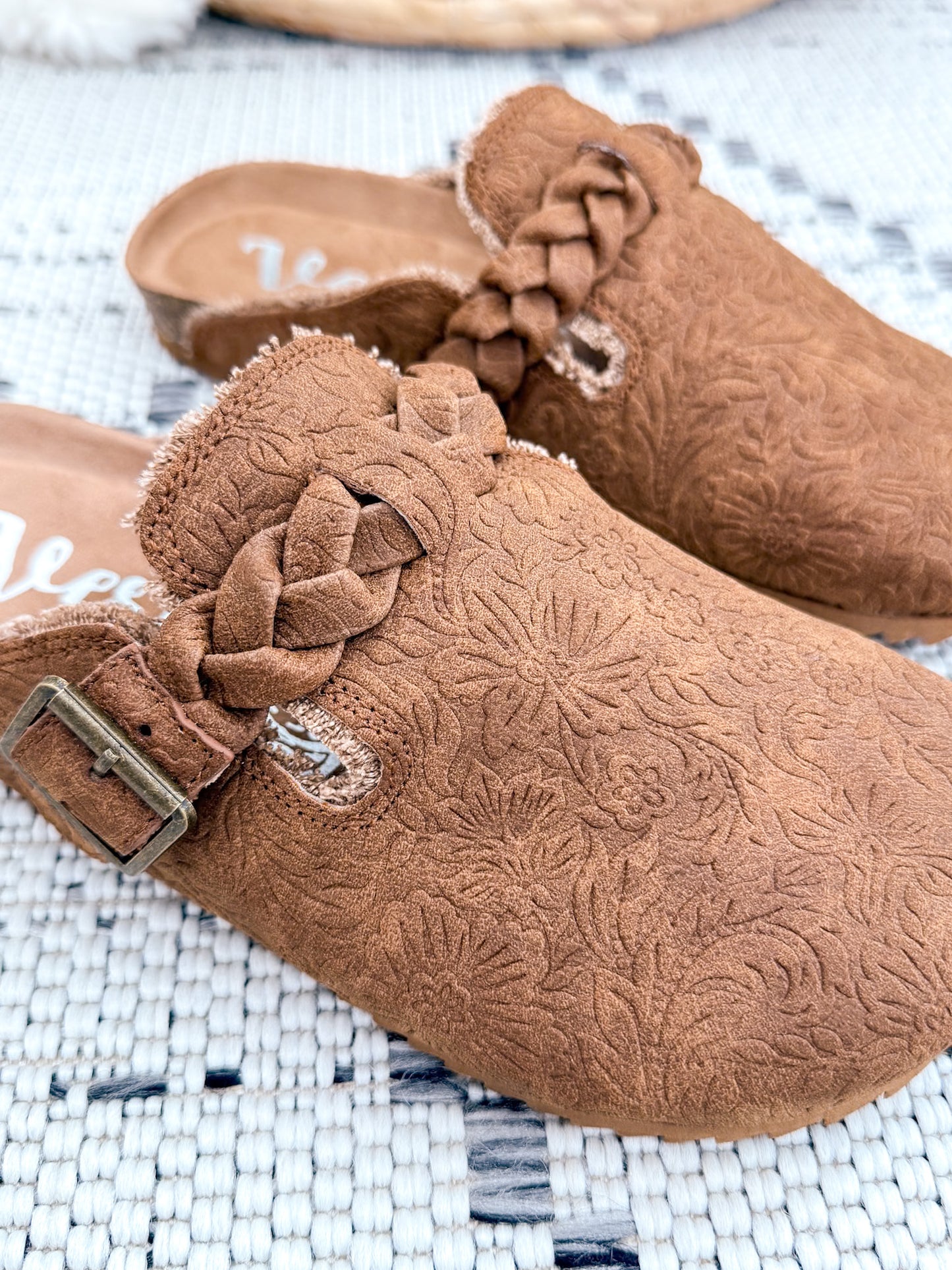 Very G Iris Tooled Clog - Tan