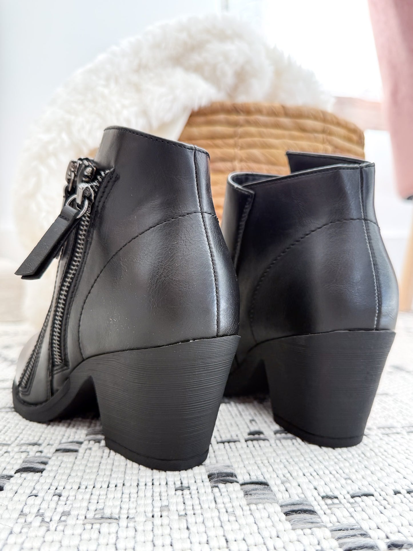 Muk Luks Yellowstone Yardley Boot - Black