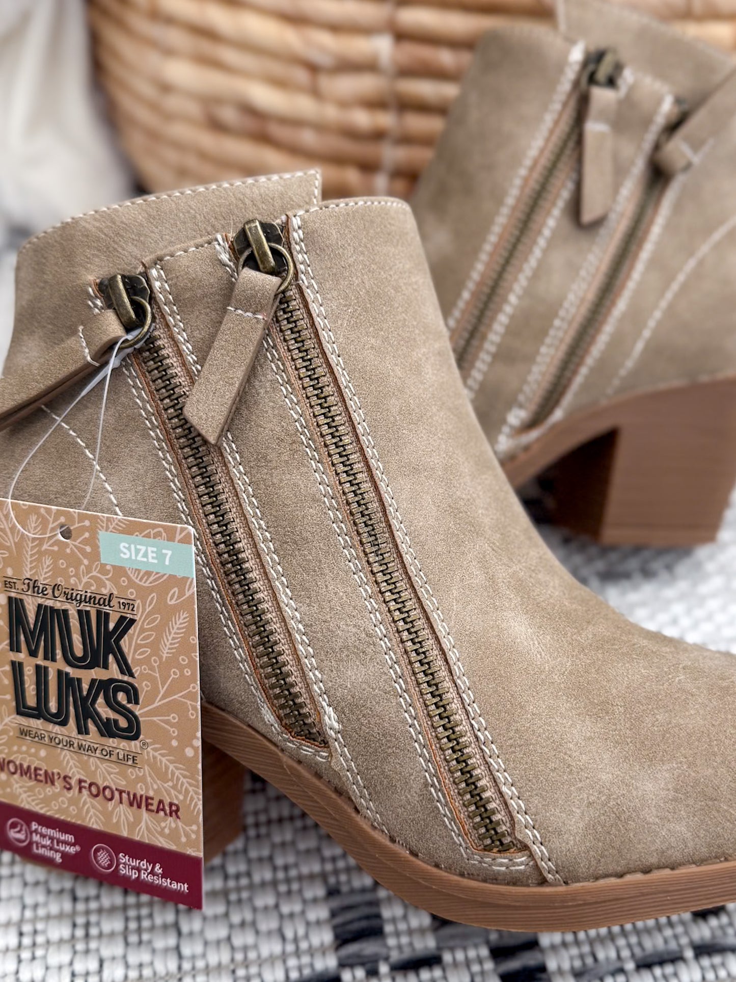Muk Luks Yellowstone Yardley Boot - Taupe