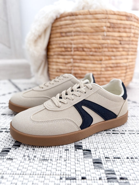 Very G Retro Sneaker - Beige