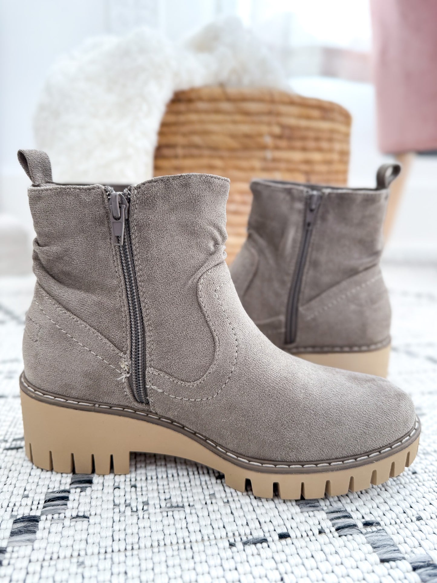 Very G Dashing Boot - Grey
