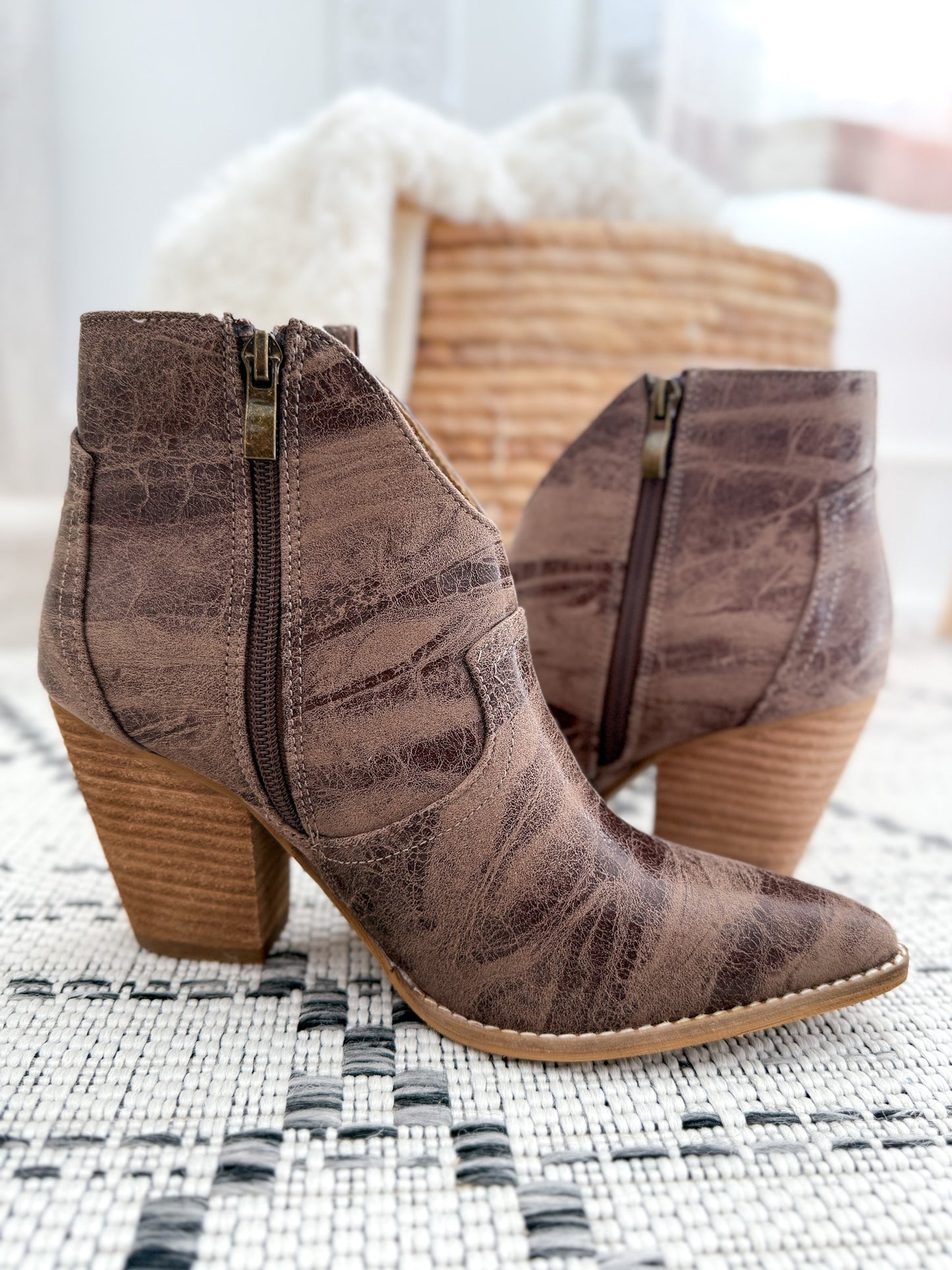 Corky's Bar Hoppin Boot - Taupe