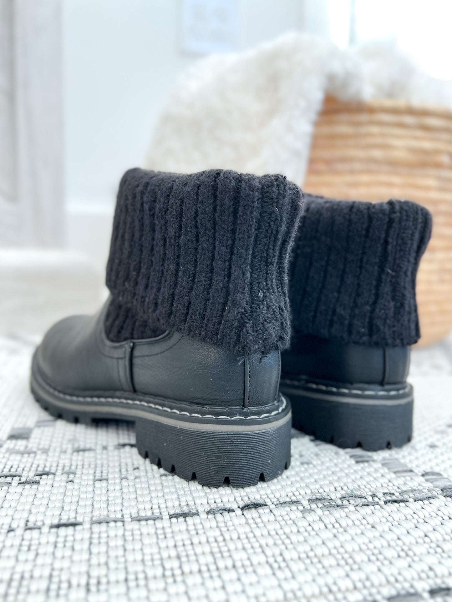 Corky's Quiver Boot - Black