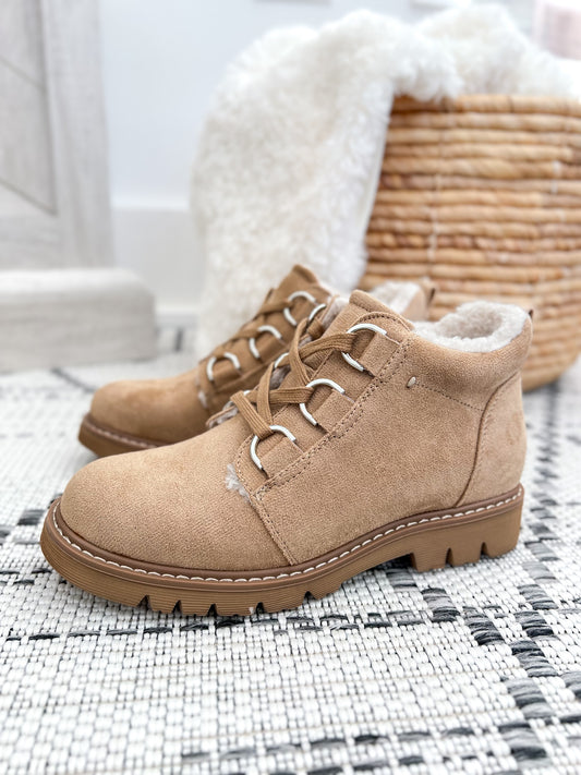 Corky's Campfire Boot - Sand Faux Suede