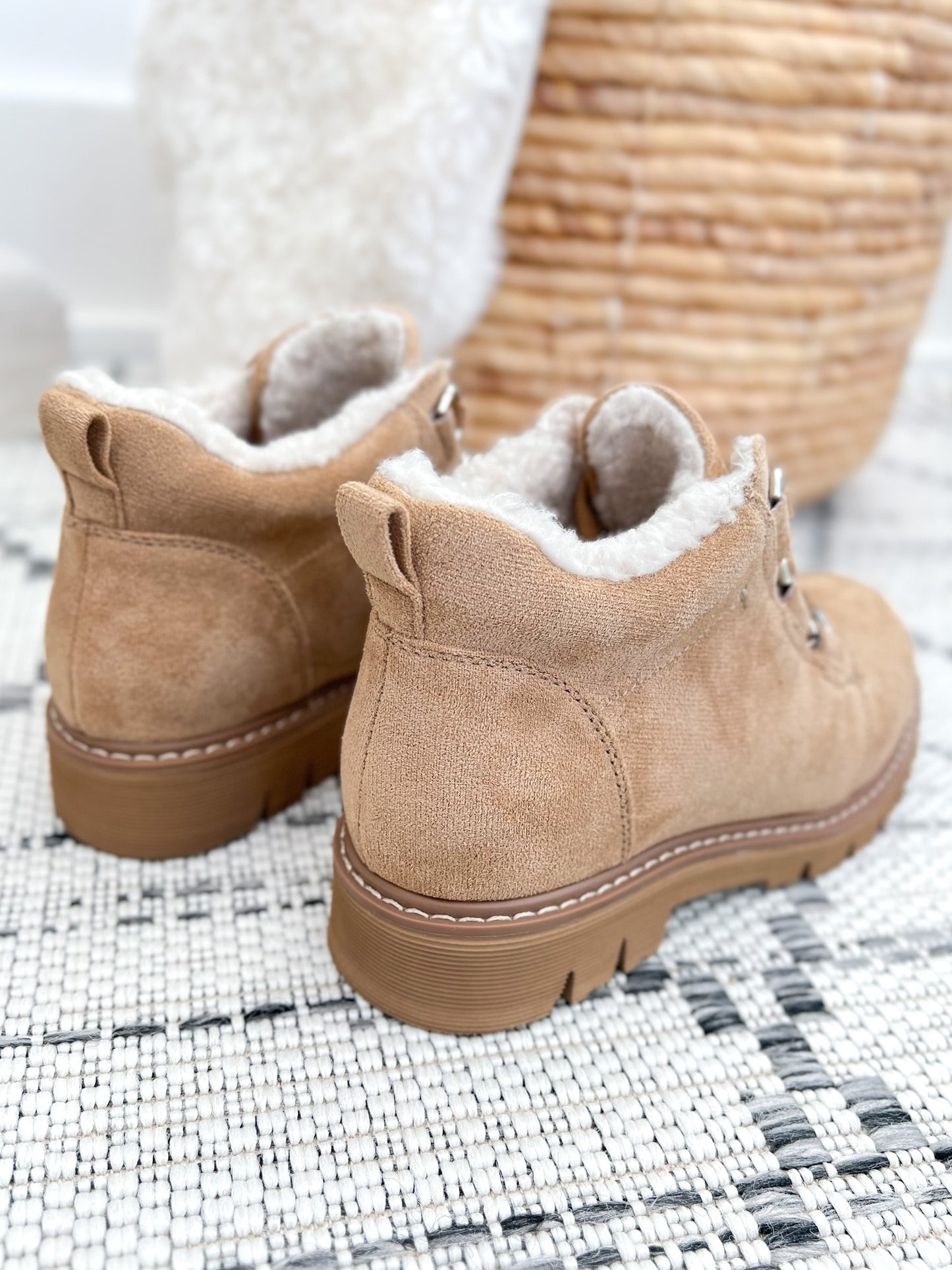Corky's Campfire Boot - Sand Faux Suede