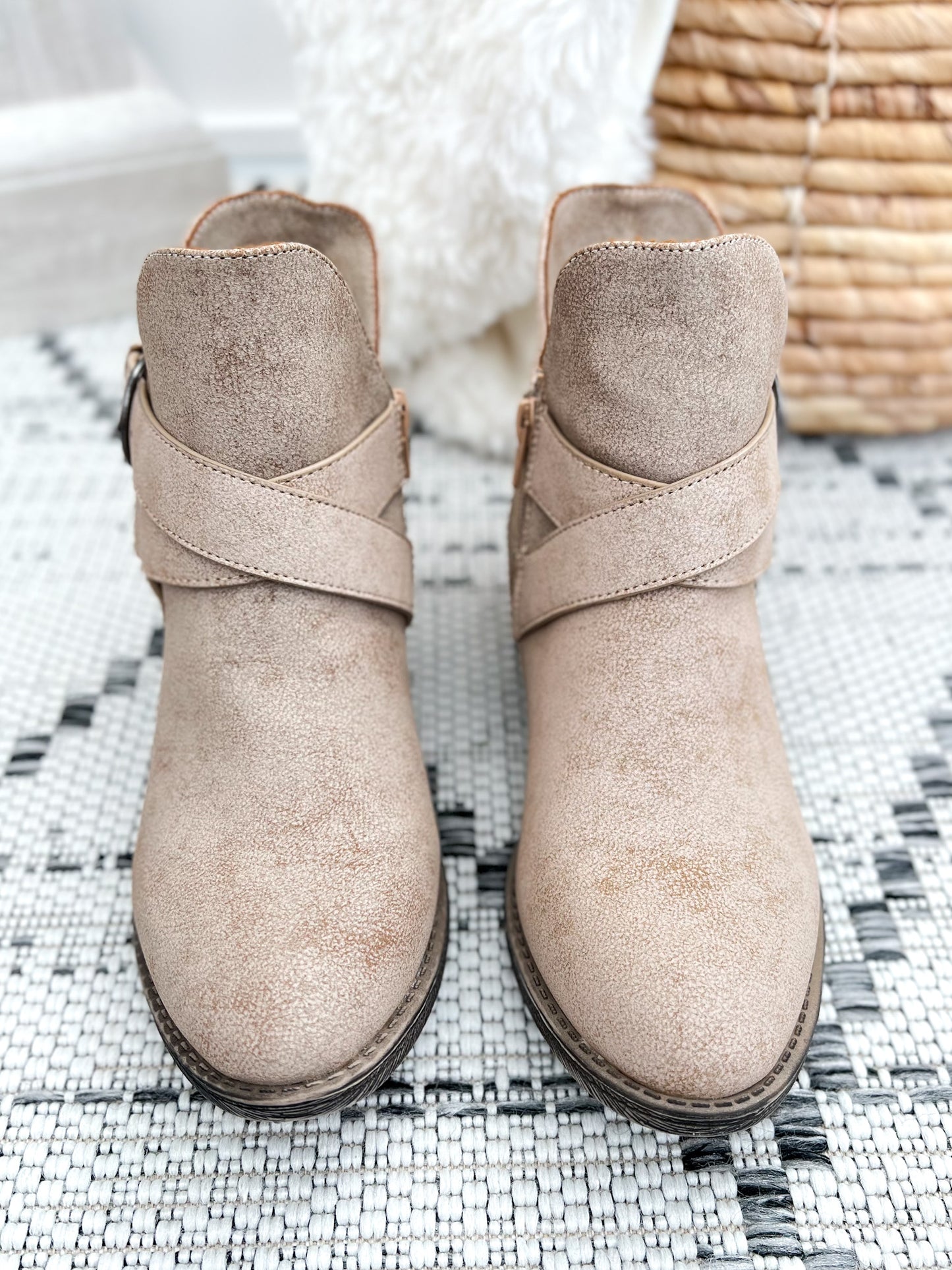 Very G Caroline Boot - Nude