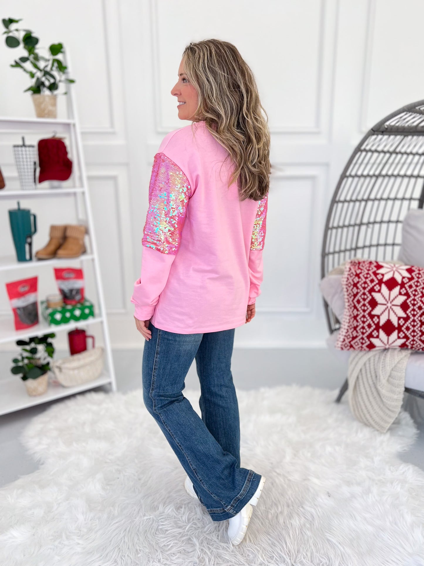 Mistletoe Sipping Top