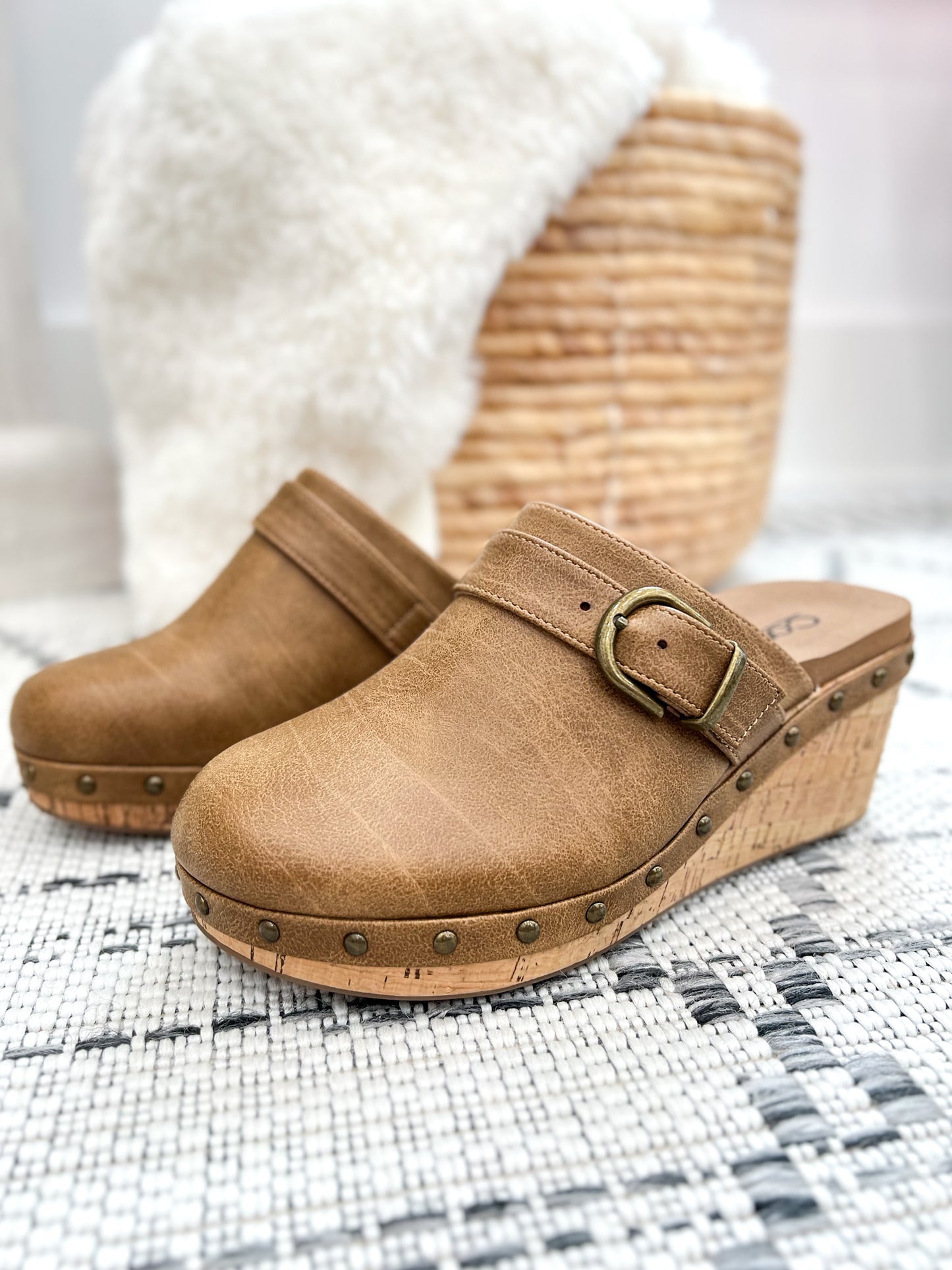 Corky's Who Knew Clog - Tan