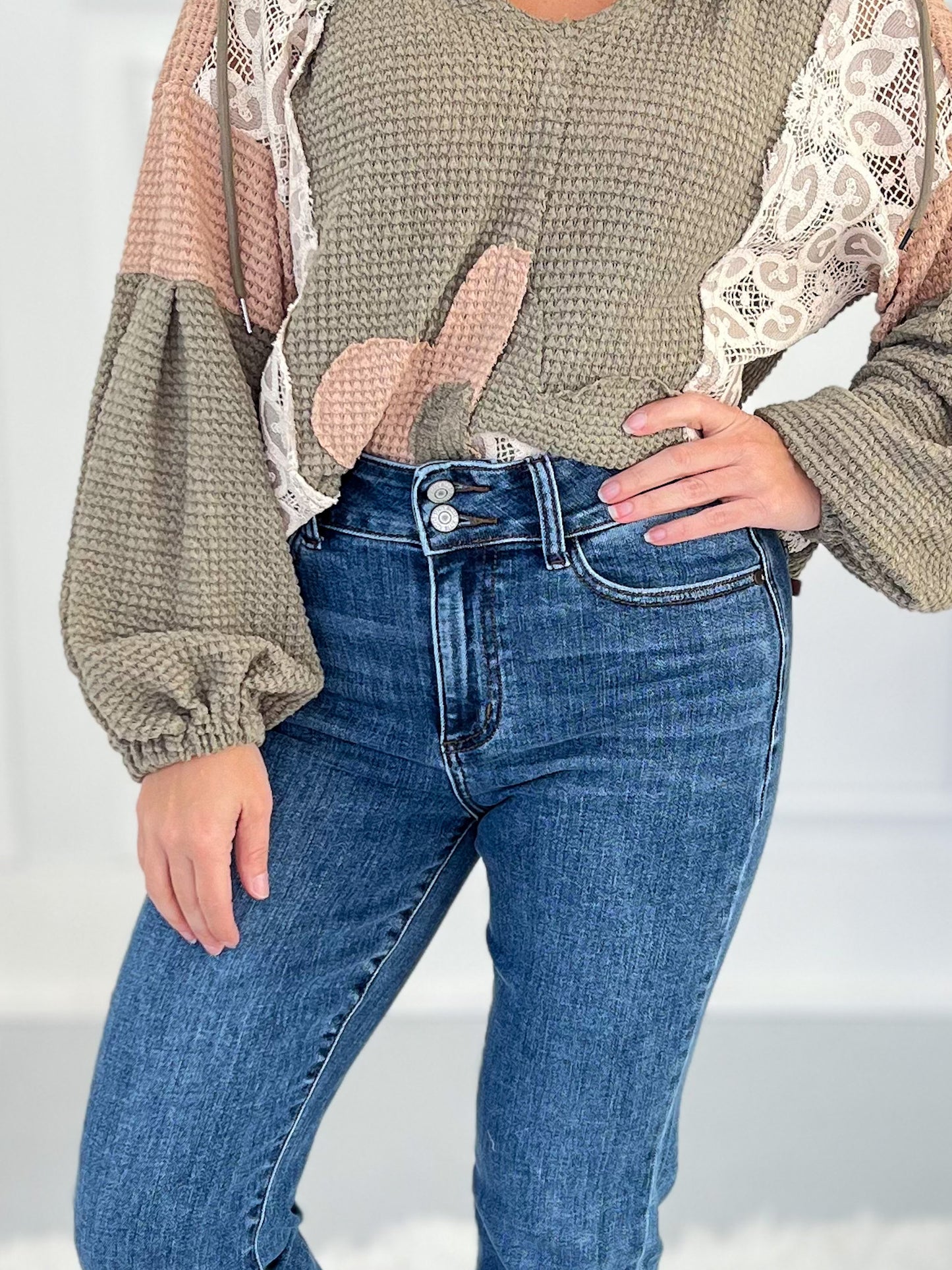 Polished Edge - Judy Blue Fray Hem Bootcut Jean