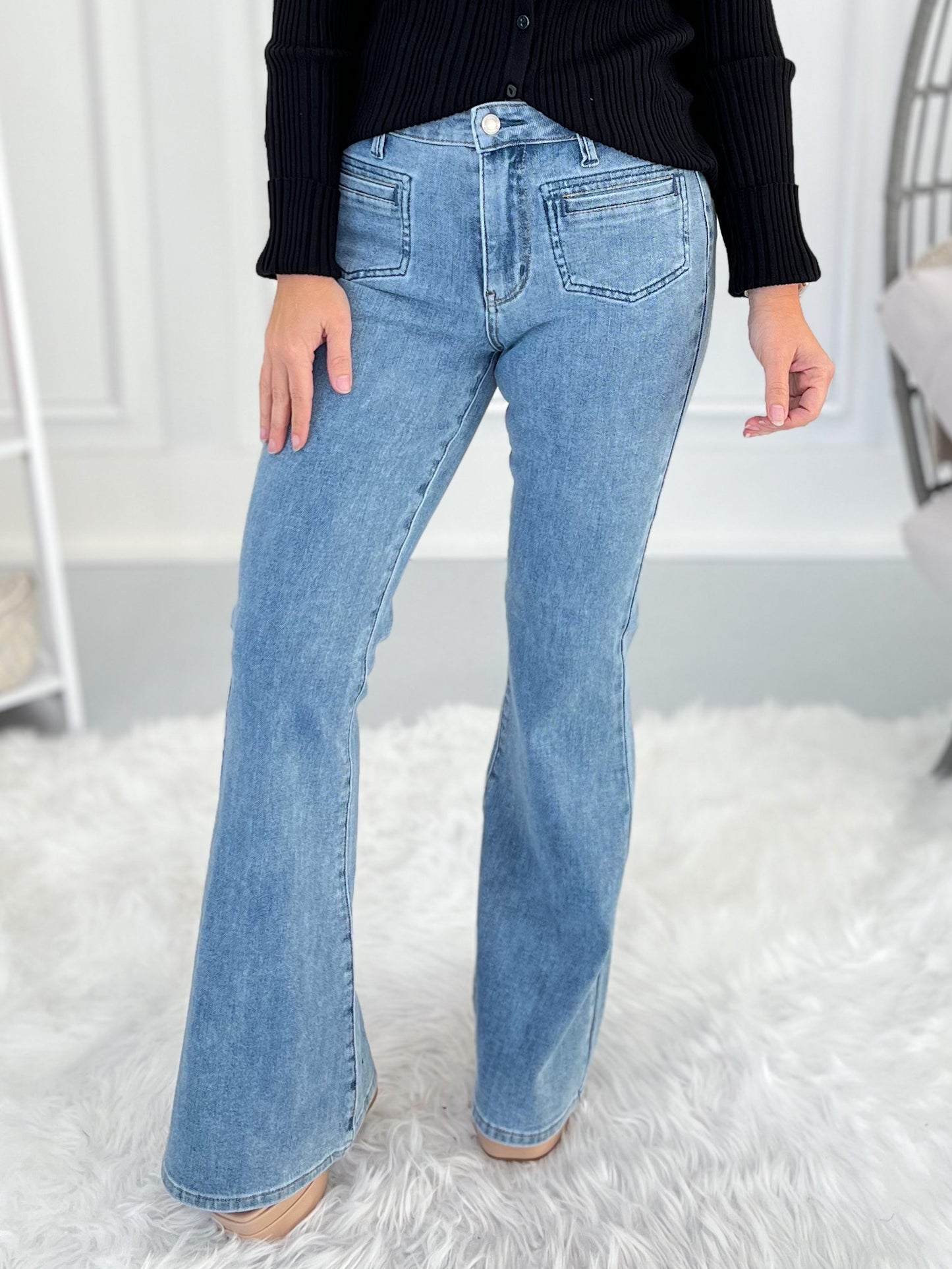 In My Era - Judy Blue Welt Pocket Flare Jean