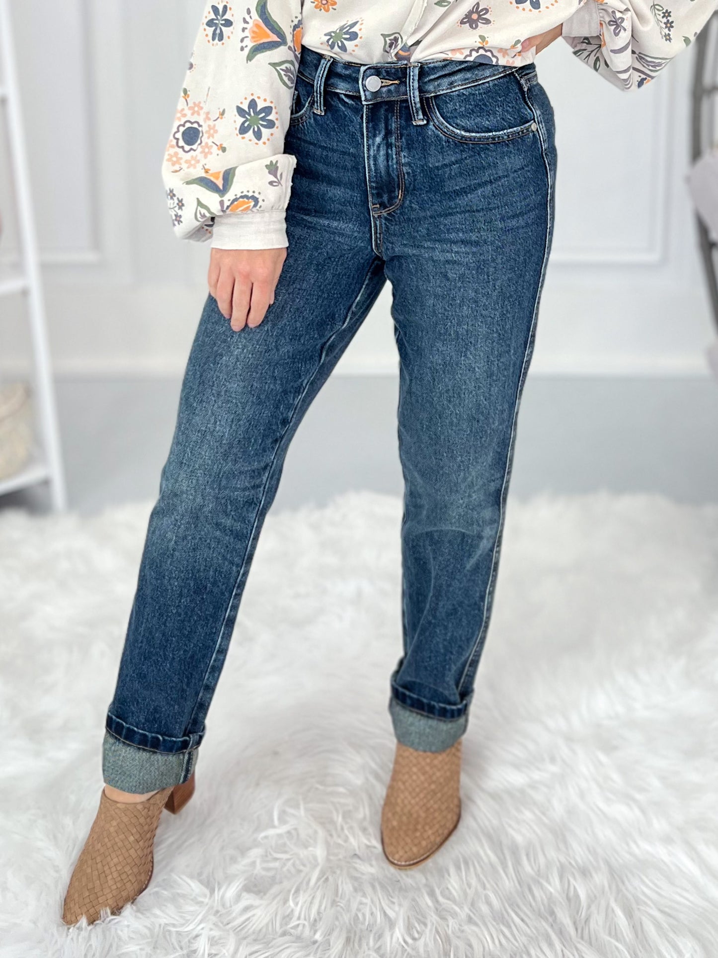 Secret Sculpt - Judy Blue Rigid Magic Straight Leg Jean