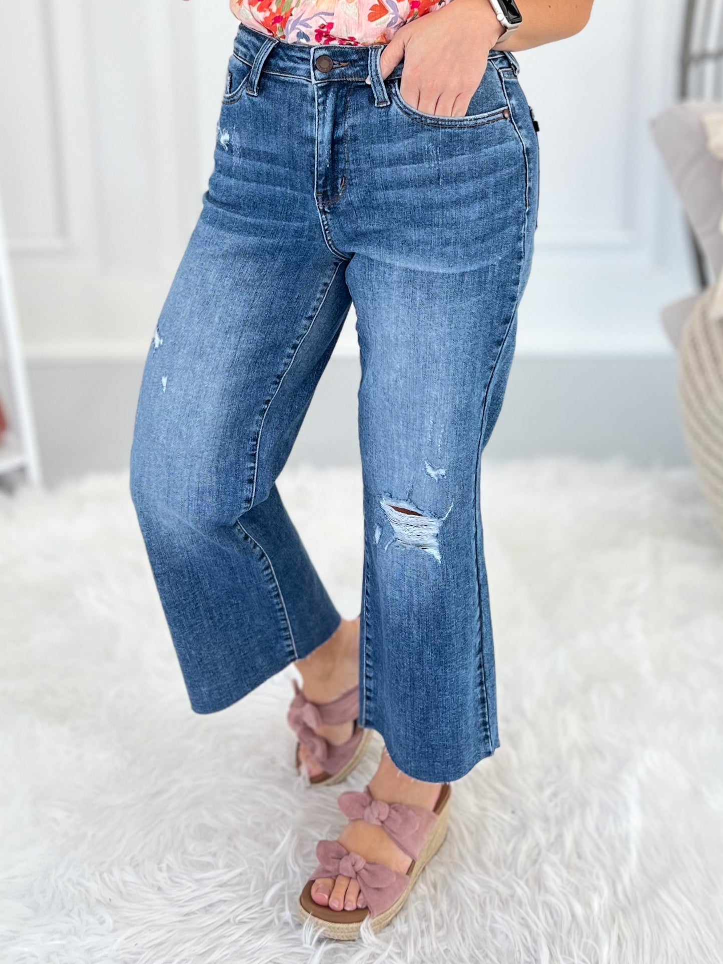 Hot Topic - Judy Blue Cropped Wide Leg Jean