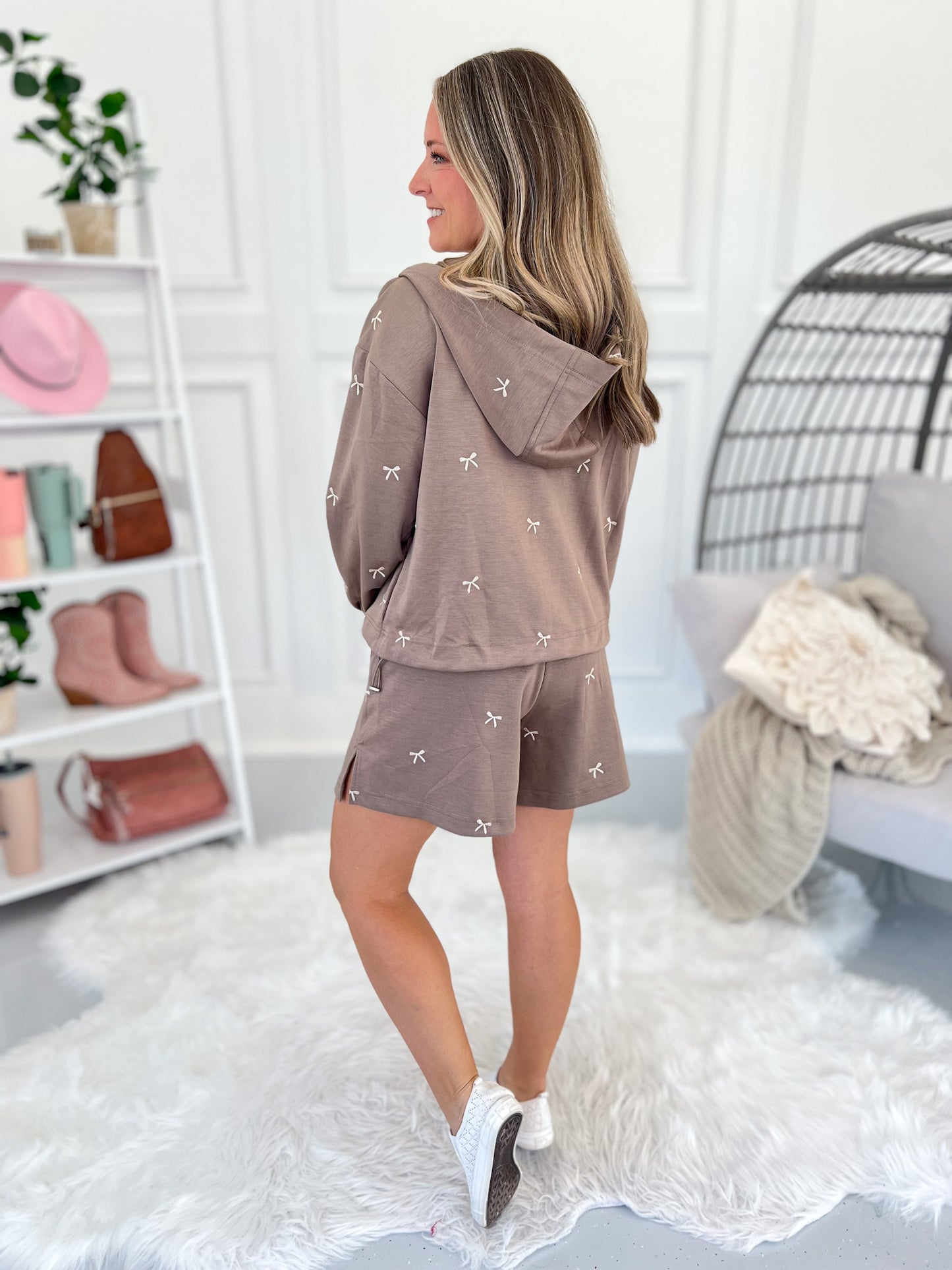 Bundle Of Bows Matching Lounge Set