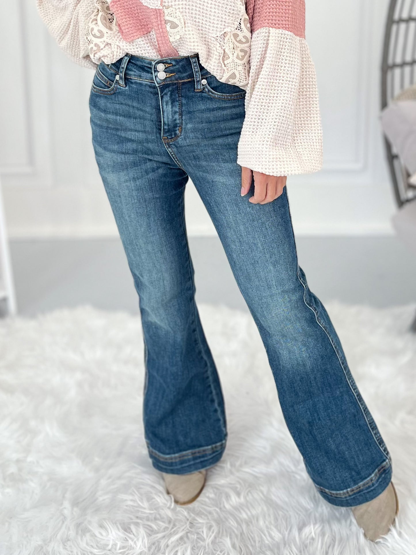 Fun Size Fit - Judy Blue Petite Tummy Control Flare Jean