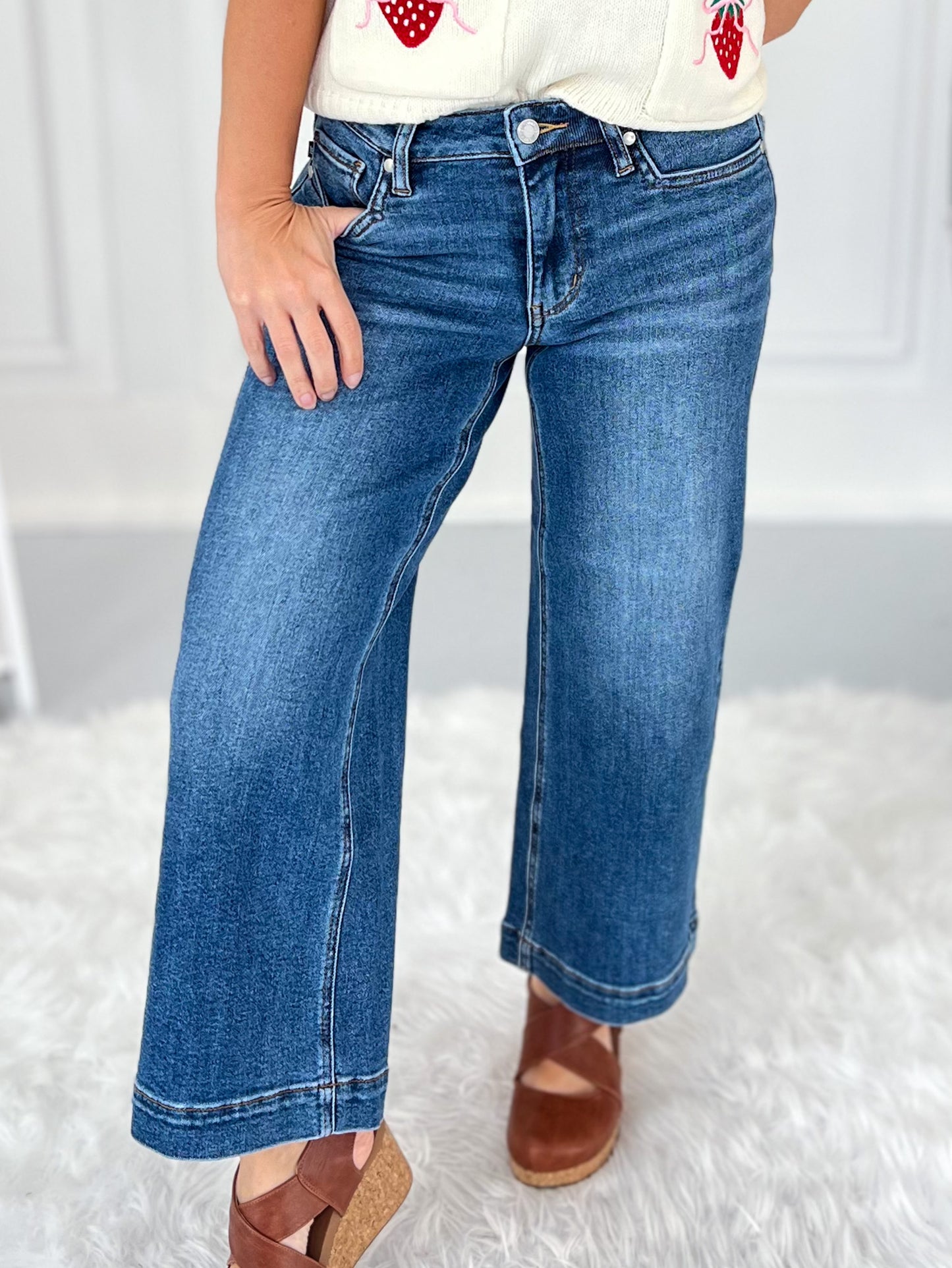 Top Of The Crop - Judy Blue Wide Leg Cropped Trouser