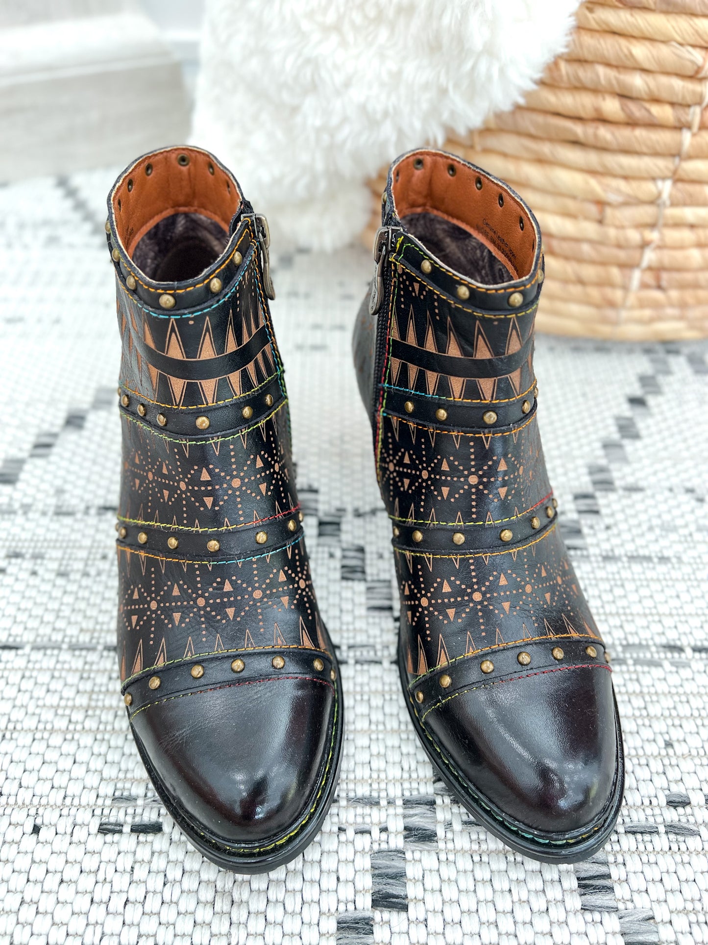 L'ARTISTE Niobe Boot - Black Multi