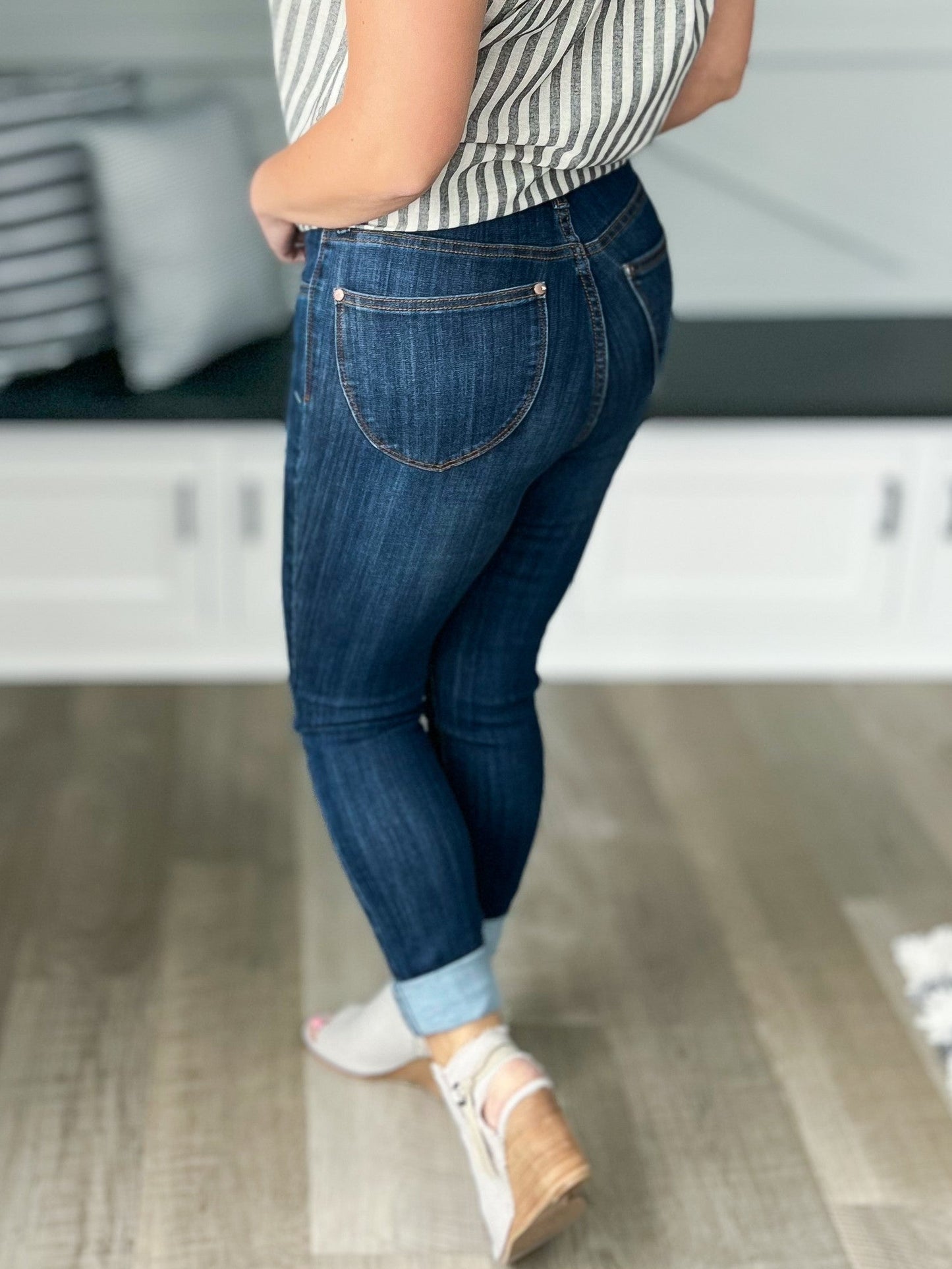 Still Running Late - Judy Blue Pull-On Skinny