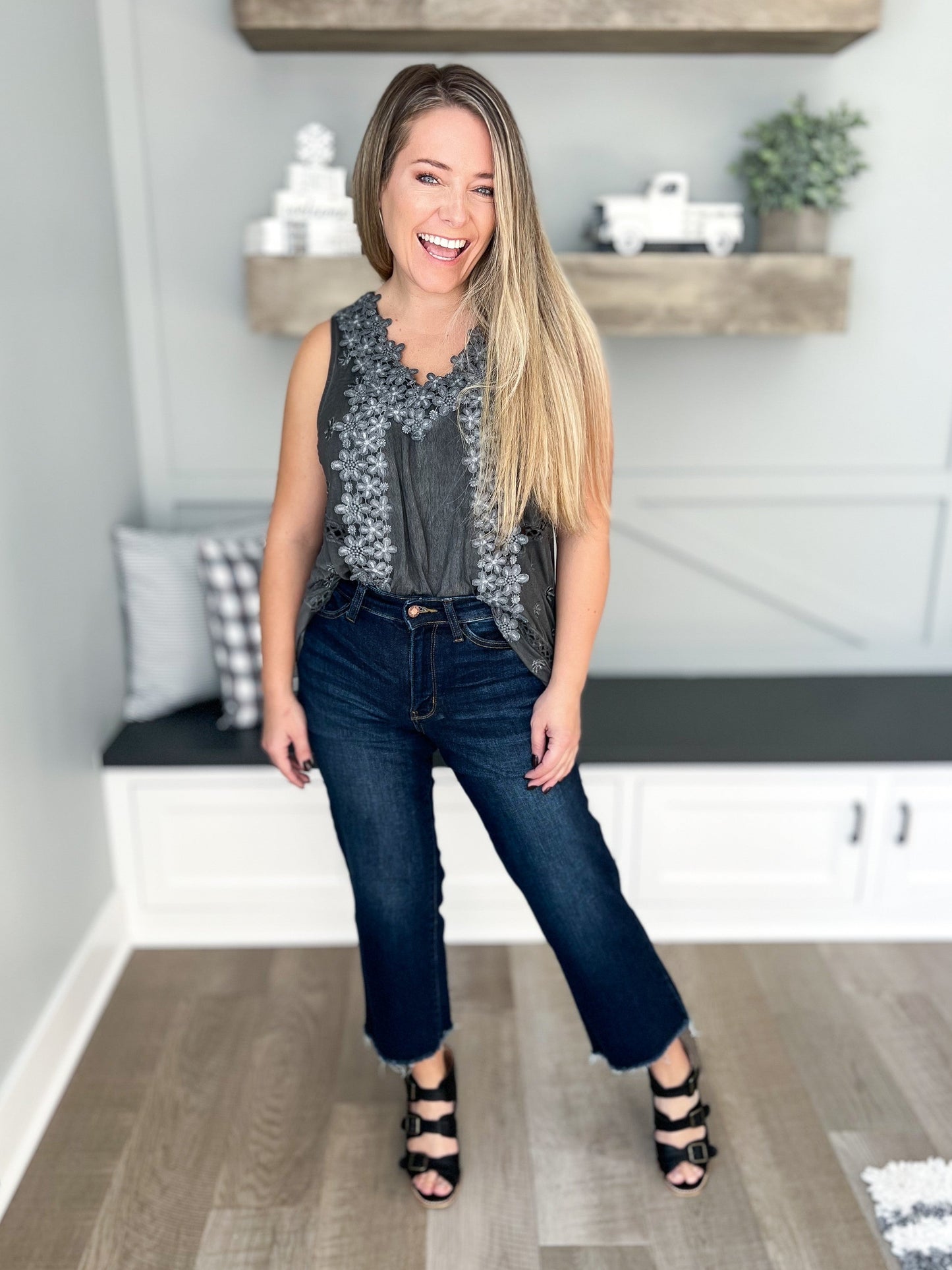 Coming In Hot - Judy Blue Cropped Wide Leg Jeans