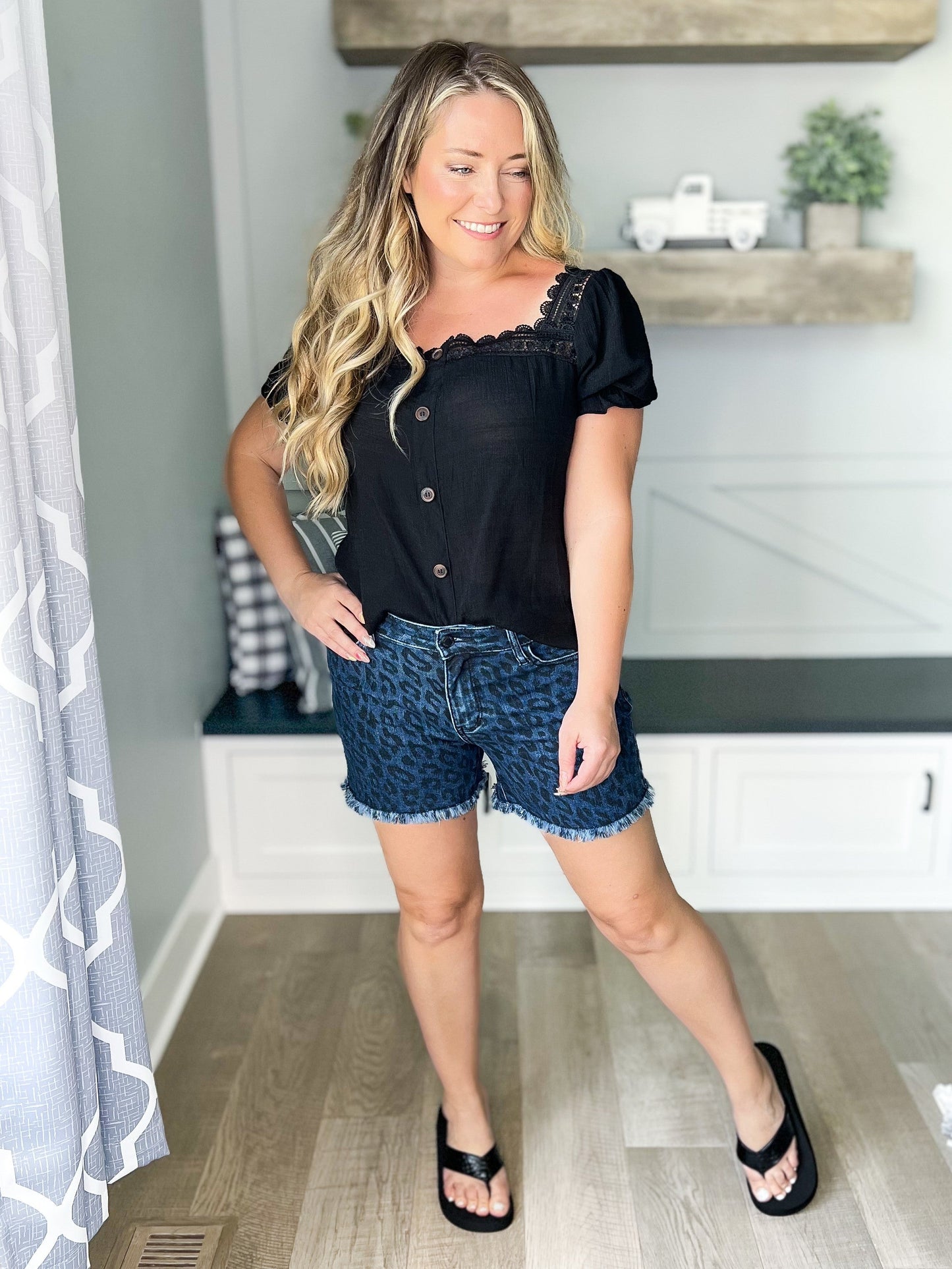 That's Wild - Judy Blue Leopard Print Fray Hem Shorts