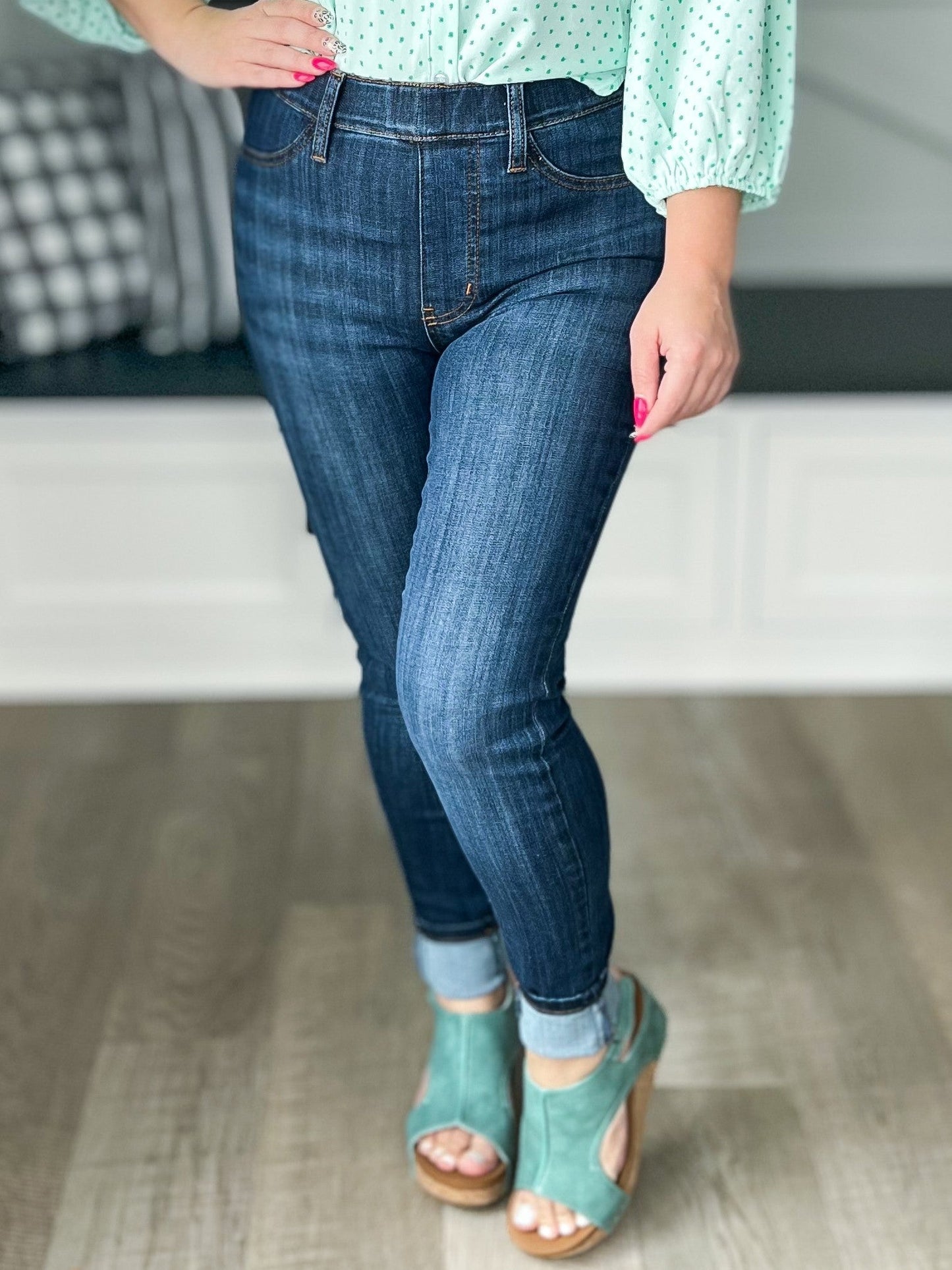 Still Running Late - Judy Blue Pull-On Skinny