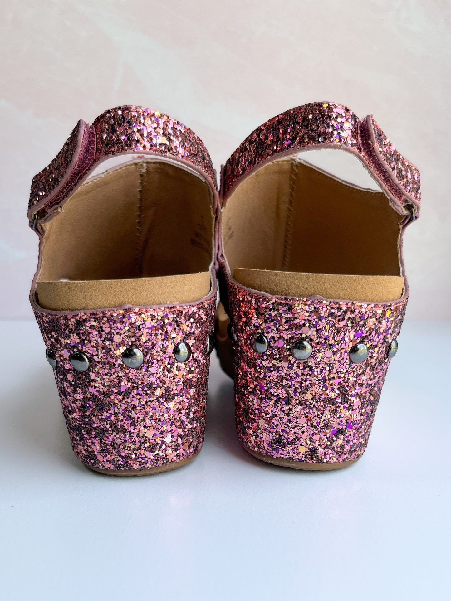 Corky's Carley Wedge - Mixed Berry Glitter