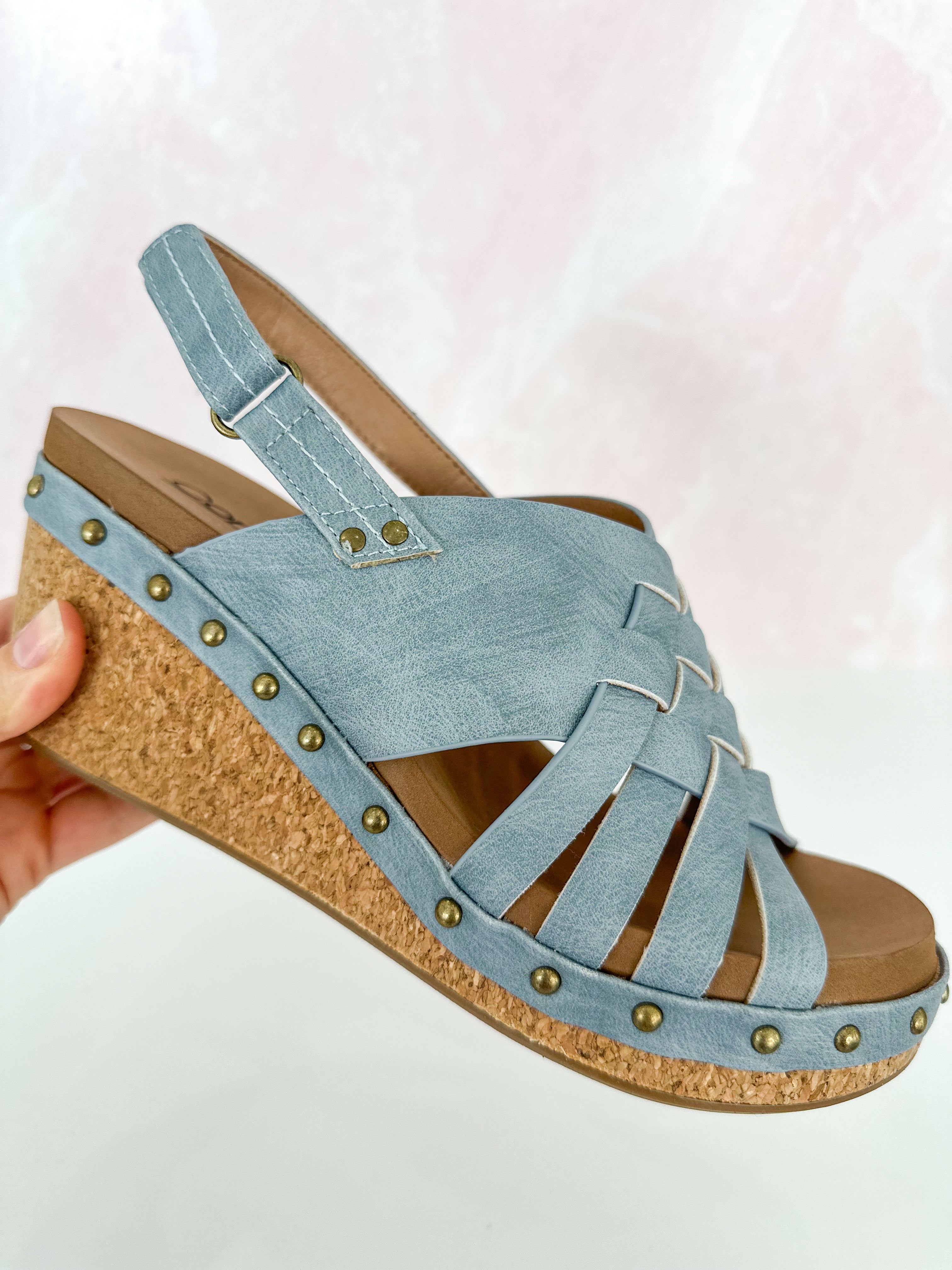 Corky Camel Patent XOXO Wedges