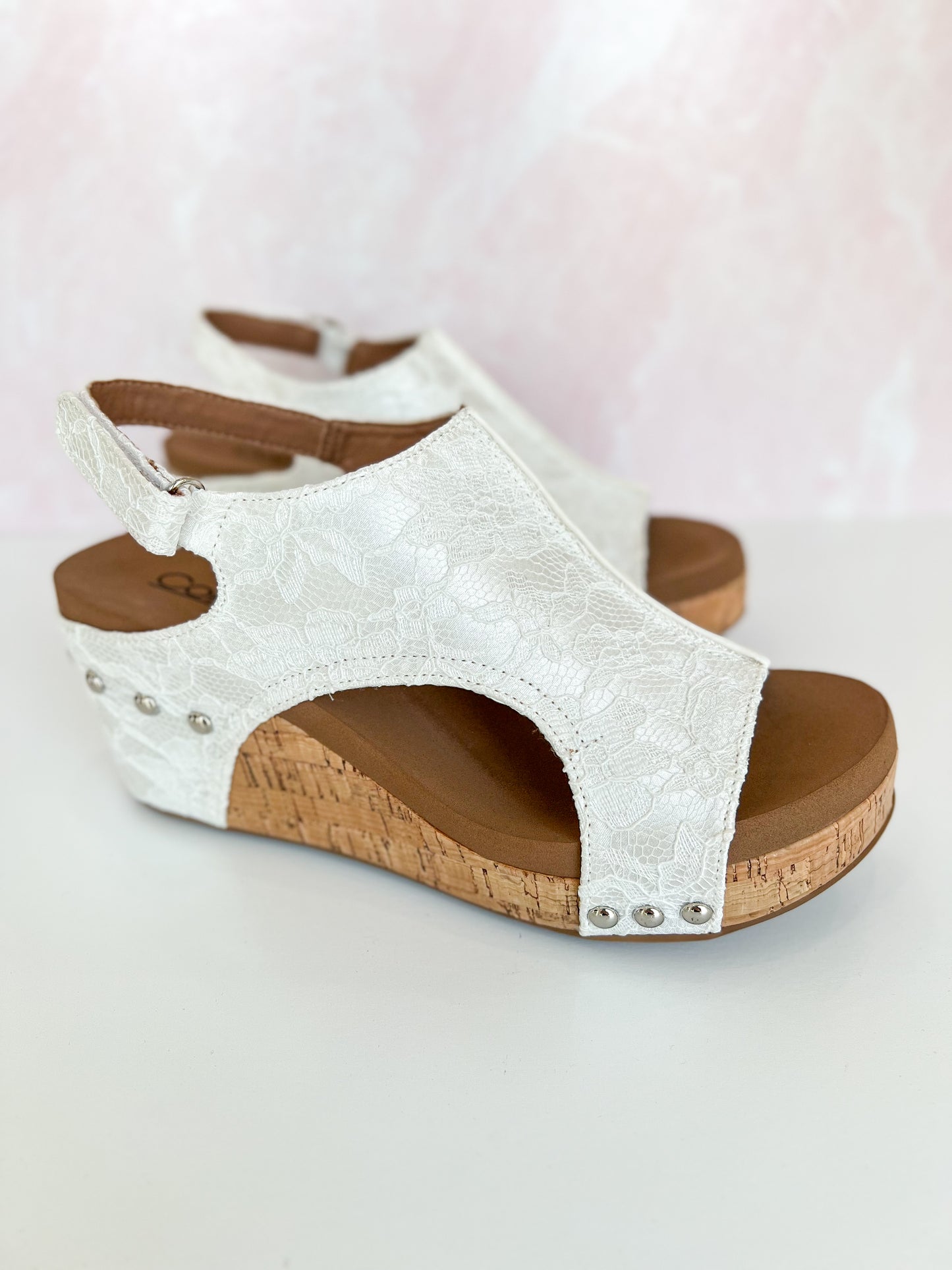 Corky's Carley Wedge - White Lace