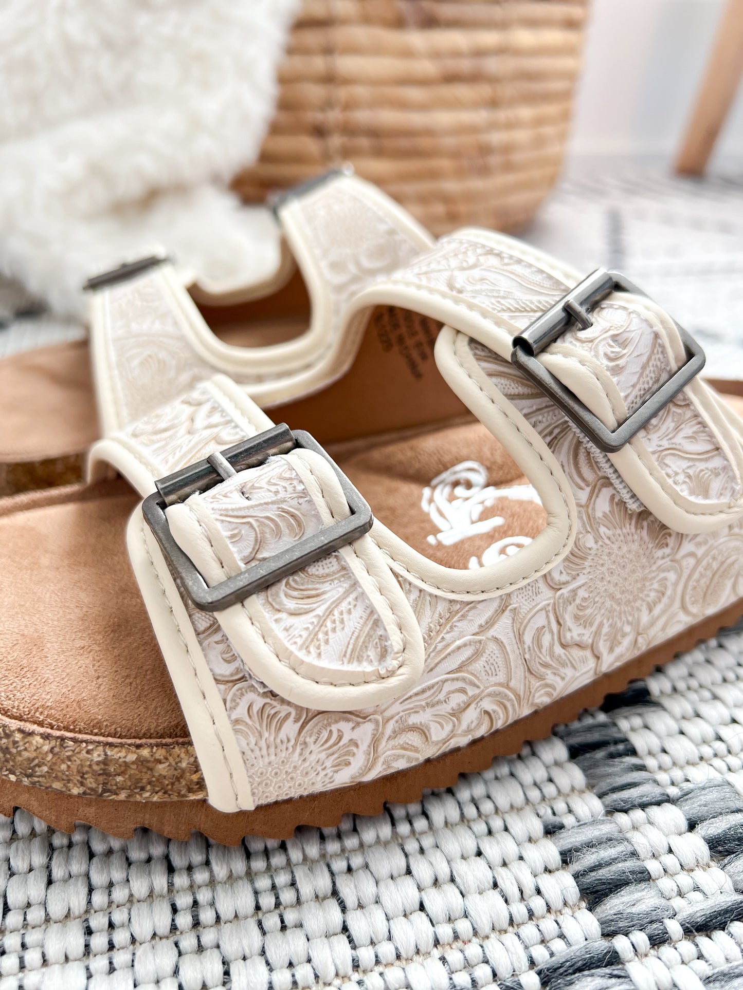 Very G Berry 5 Sandal - Cream