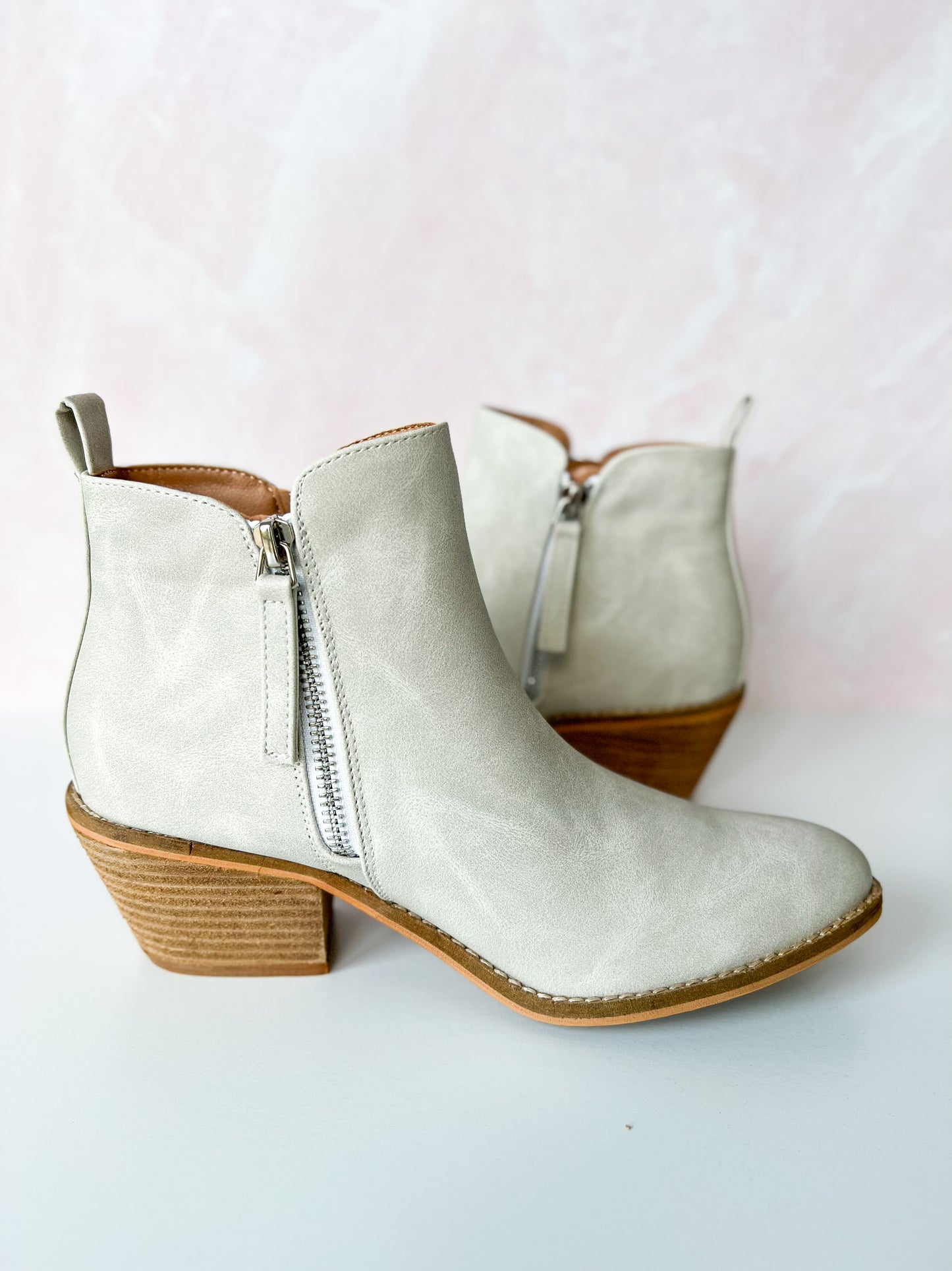 Corky's Spooktacular Wedge - Ivory  - Final Sale
