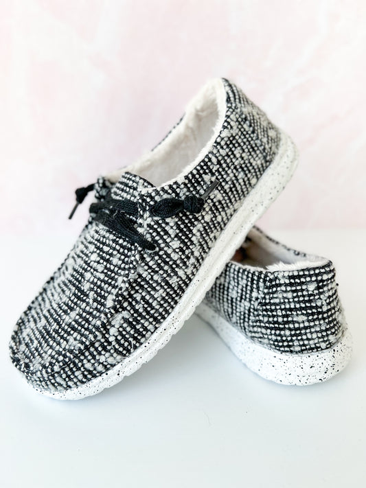 Very G Lori Sneaker - White Black