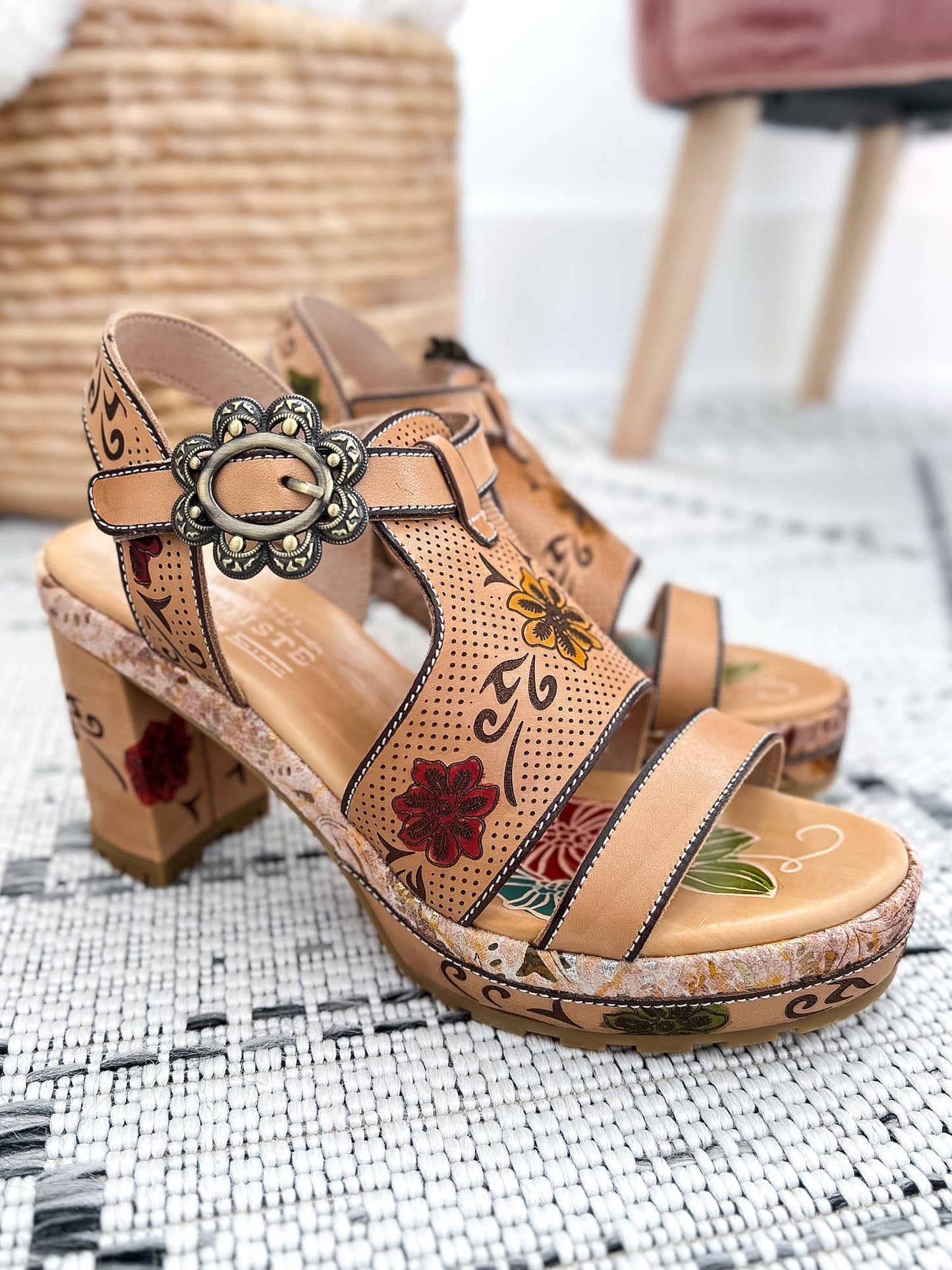 L'ARTISTE Jawdrop Heel - Beige Multi