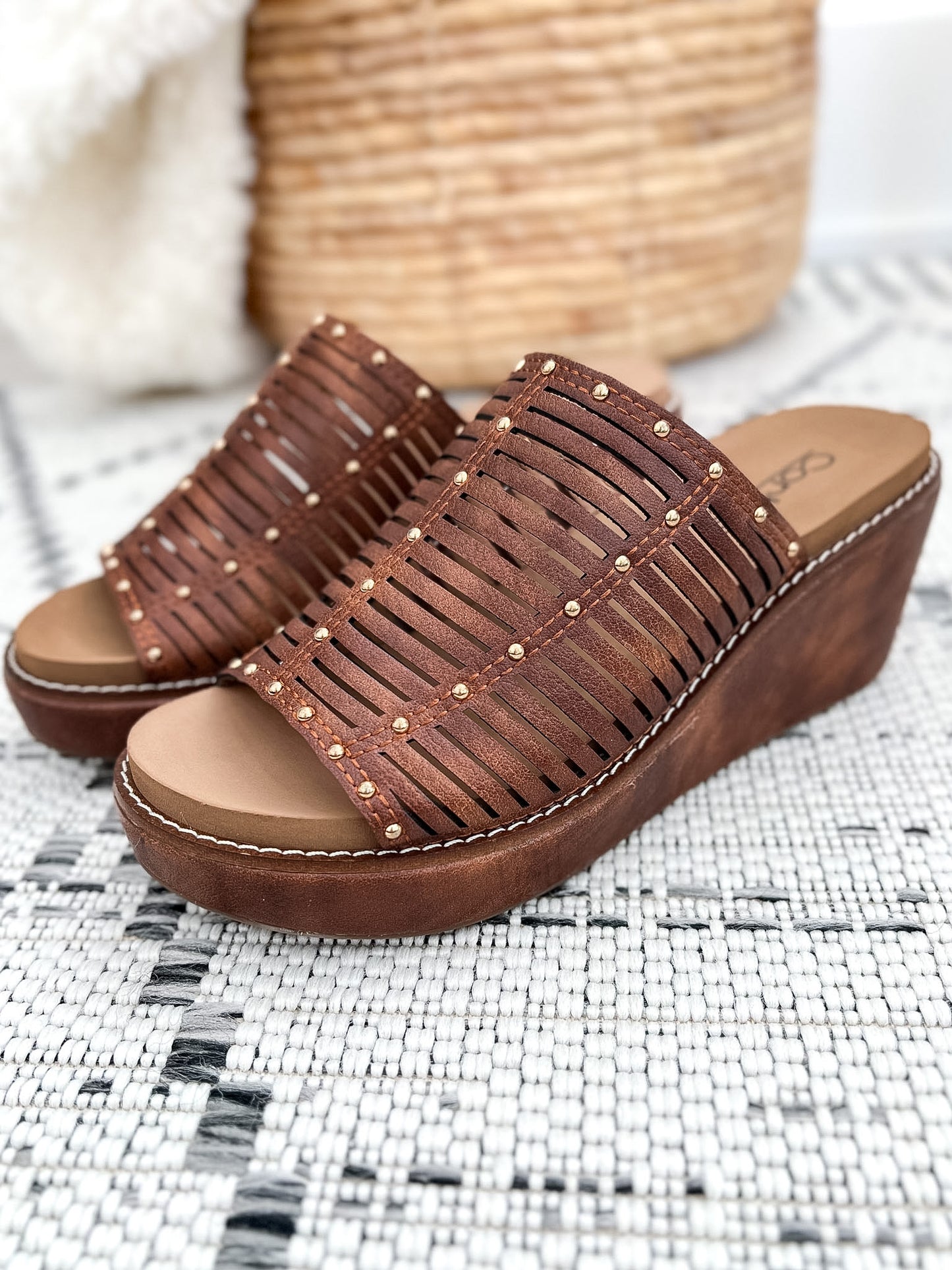 Corky's Much Better Wedge - Bourbon