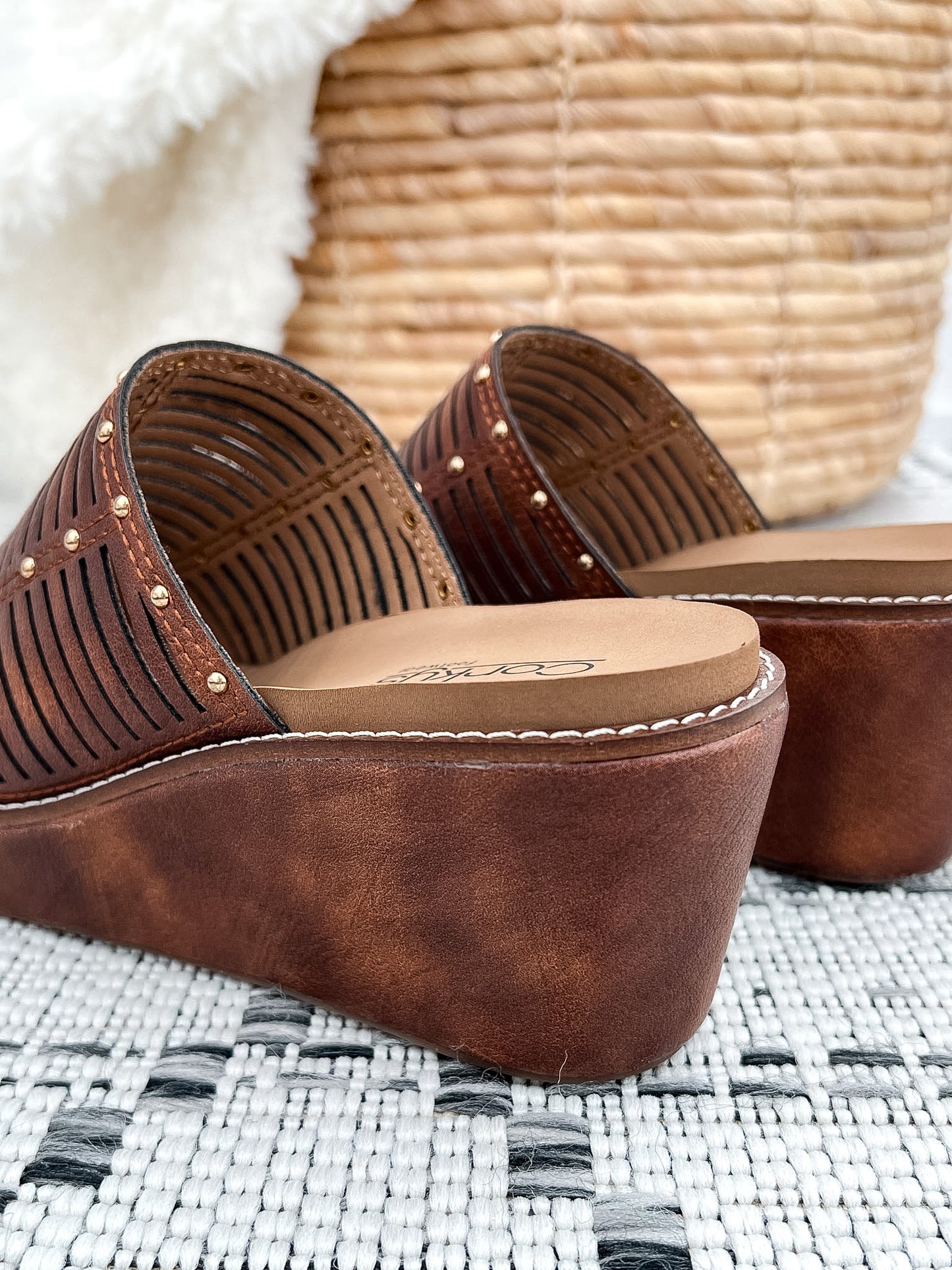 Corky's Much Better Wedge - Bourbon