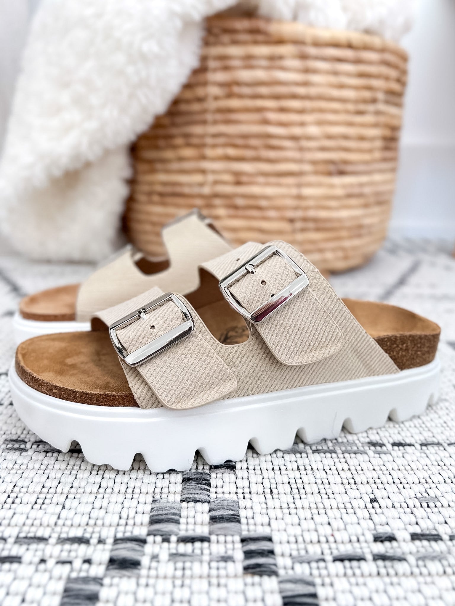 Very G Jazmin 2 Platform Sandal - Cream - Final Sale – Resort to Style
