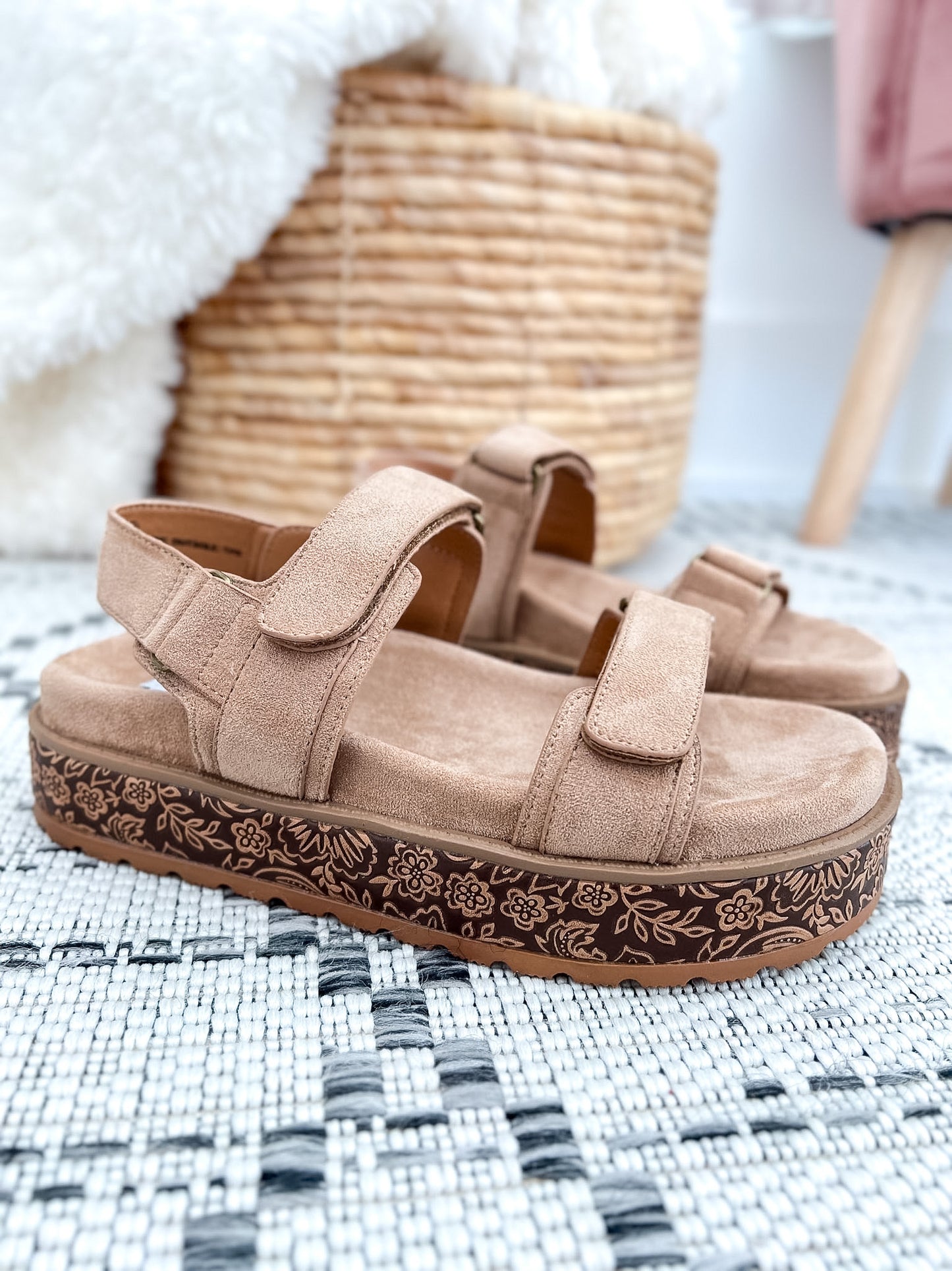 Very G Diana Platform Sandal - Nude