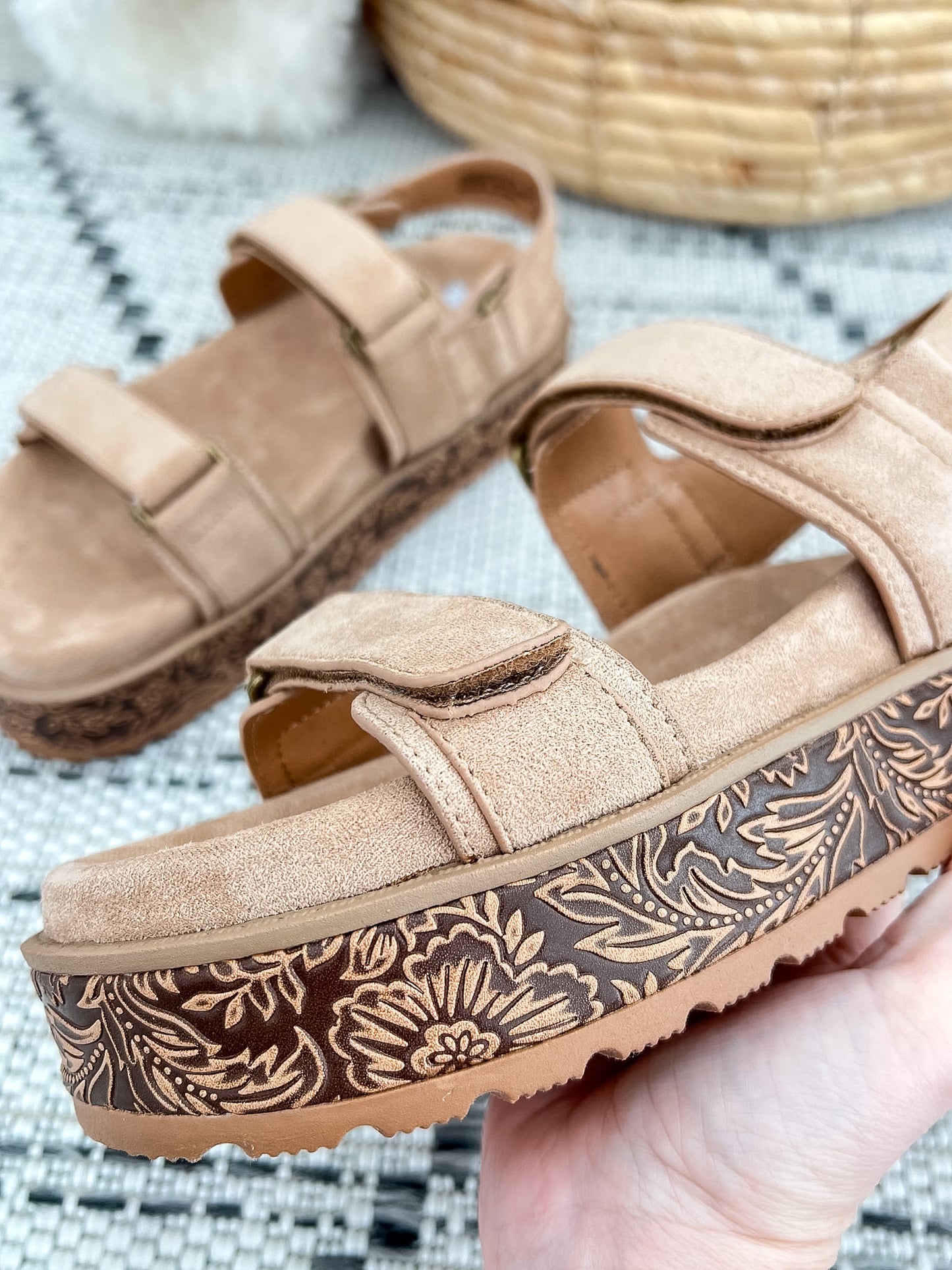 Very G Diana Platform Sandal - Nude