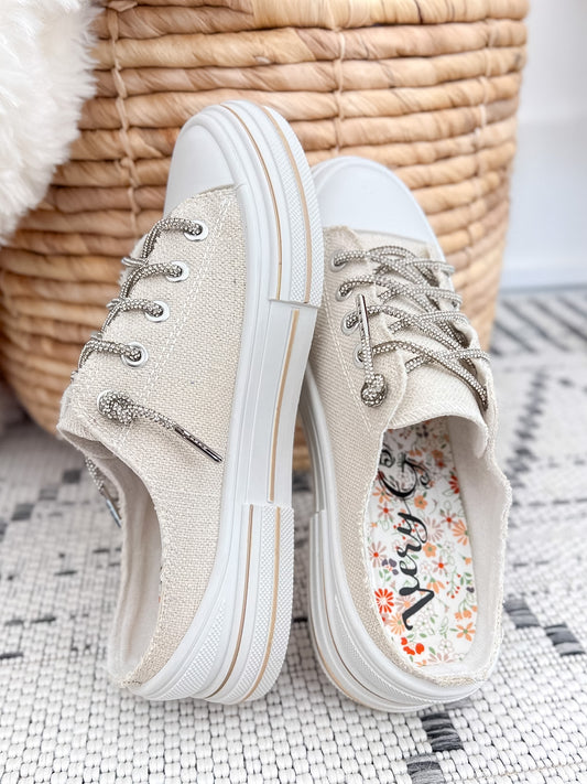 Very G Aman Slip On Sneaker - Natural