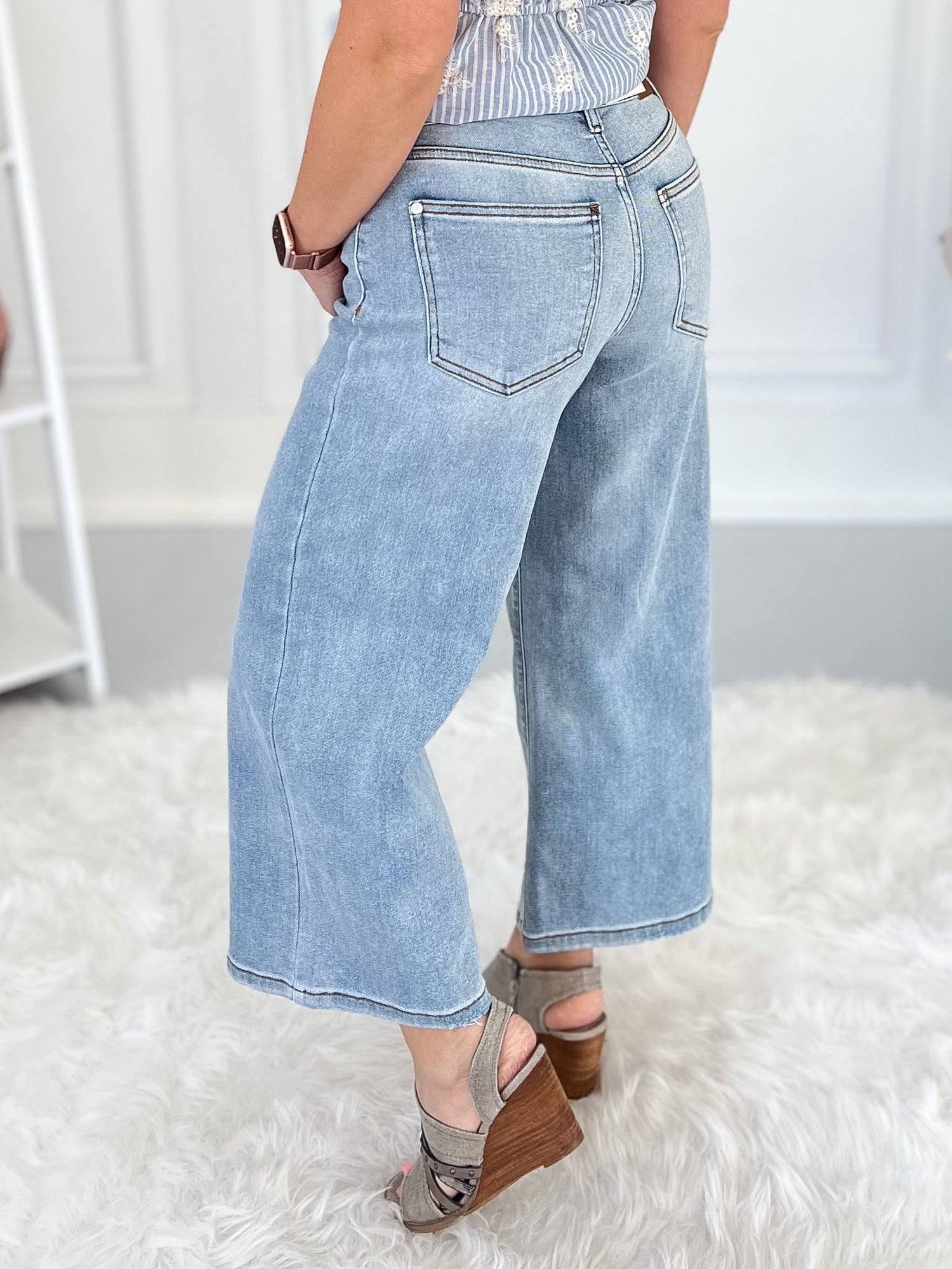 Retro Step - Judy Blue Wide Leg Cropped Jean – Resort to Style