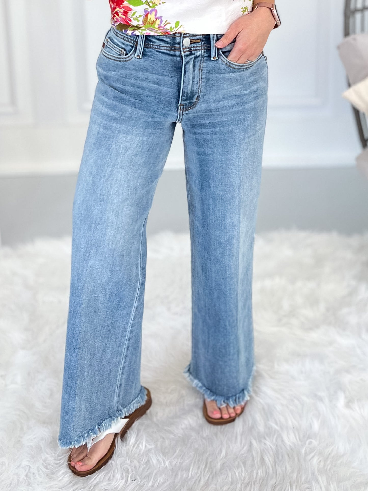 Walk Of Fame - Judy Blue Fray Hem Ankle Wide Leg Jean